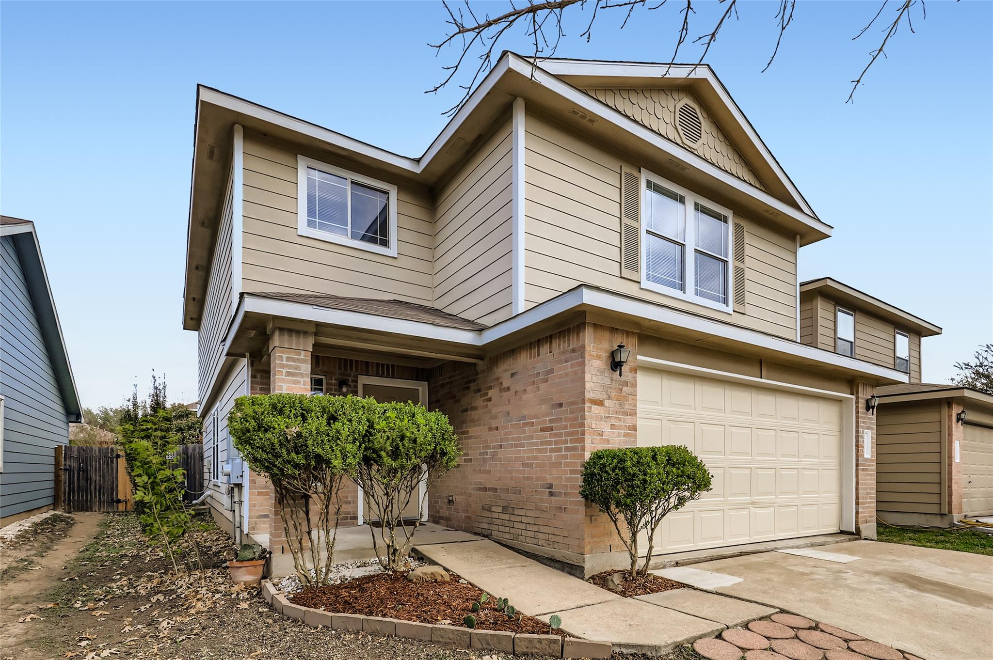 12532 La Paz Ln, Del Valle, TX 78617