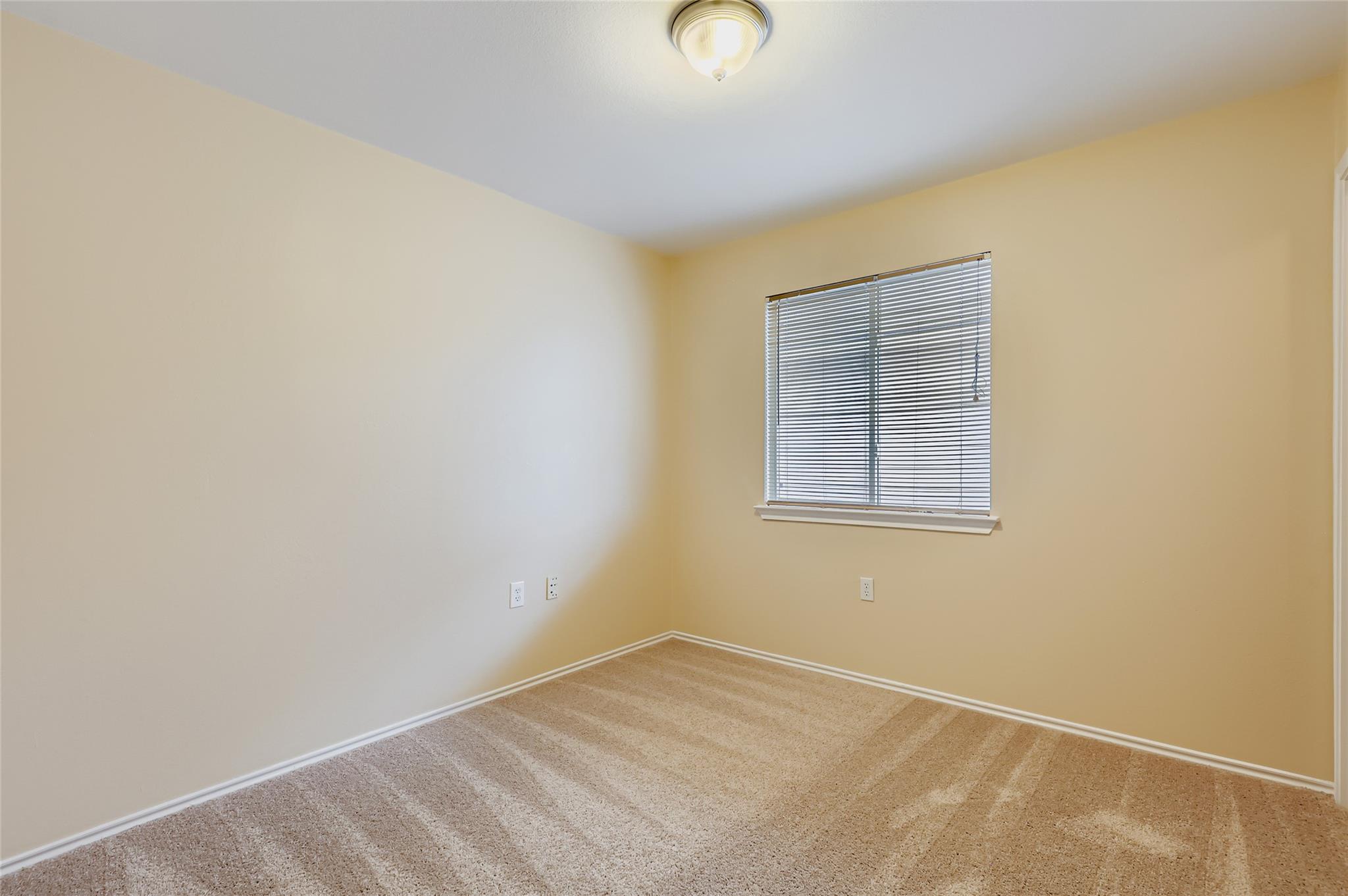 12532 La Paz Ln, Del Valle, TX 78617