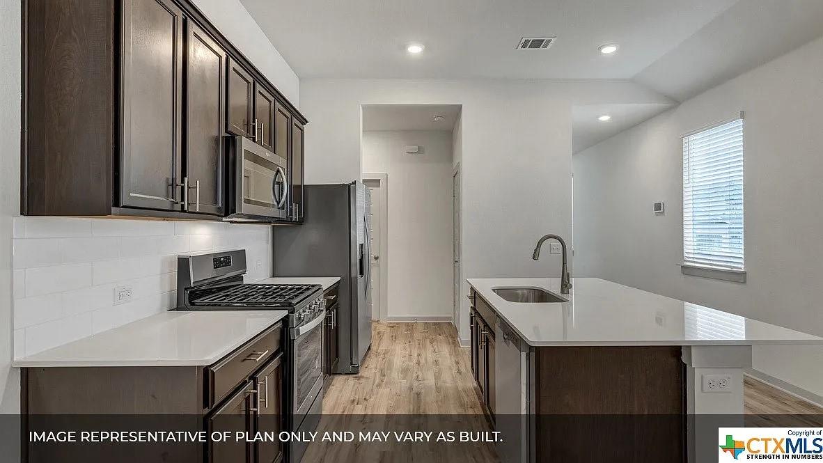 325 Fairfax Ave, San Marcos, TX 78666