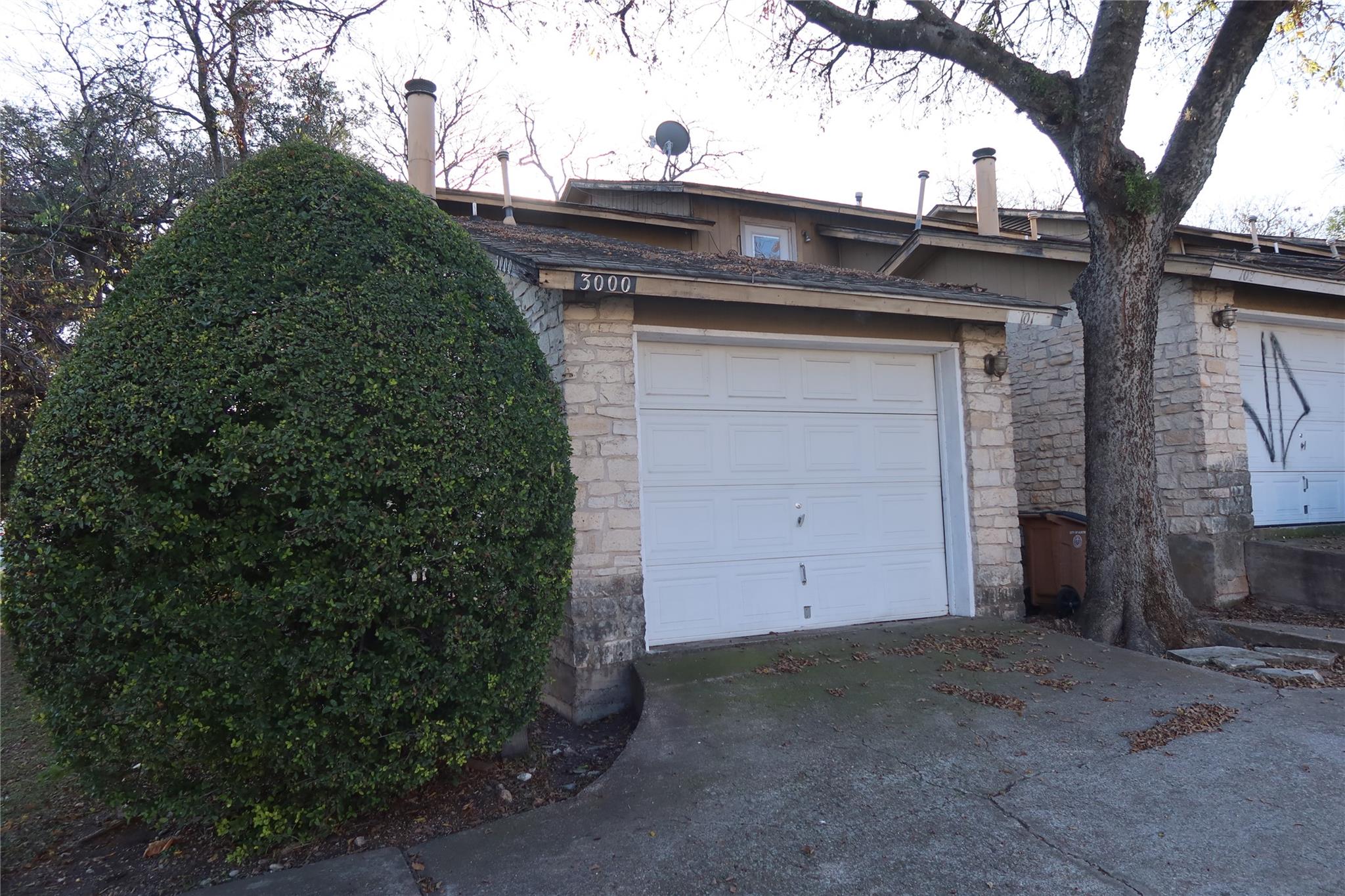 3000 S 1st St # 102, Austin, TX 78704