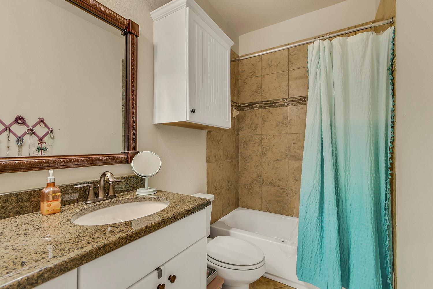 409 S Meadowlark St # A, Lakeway, TX 78734