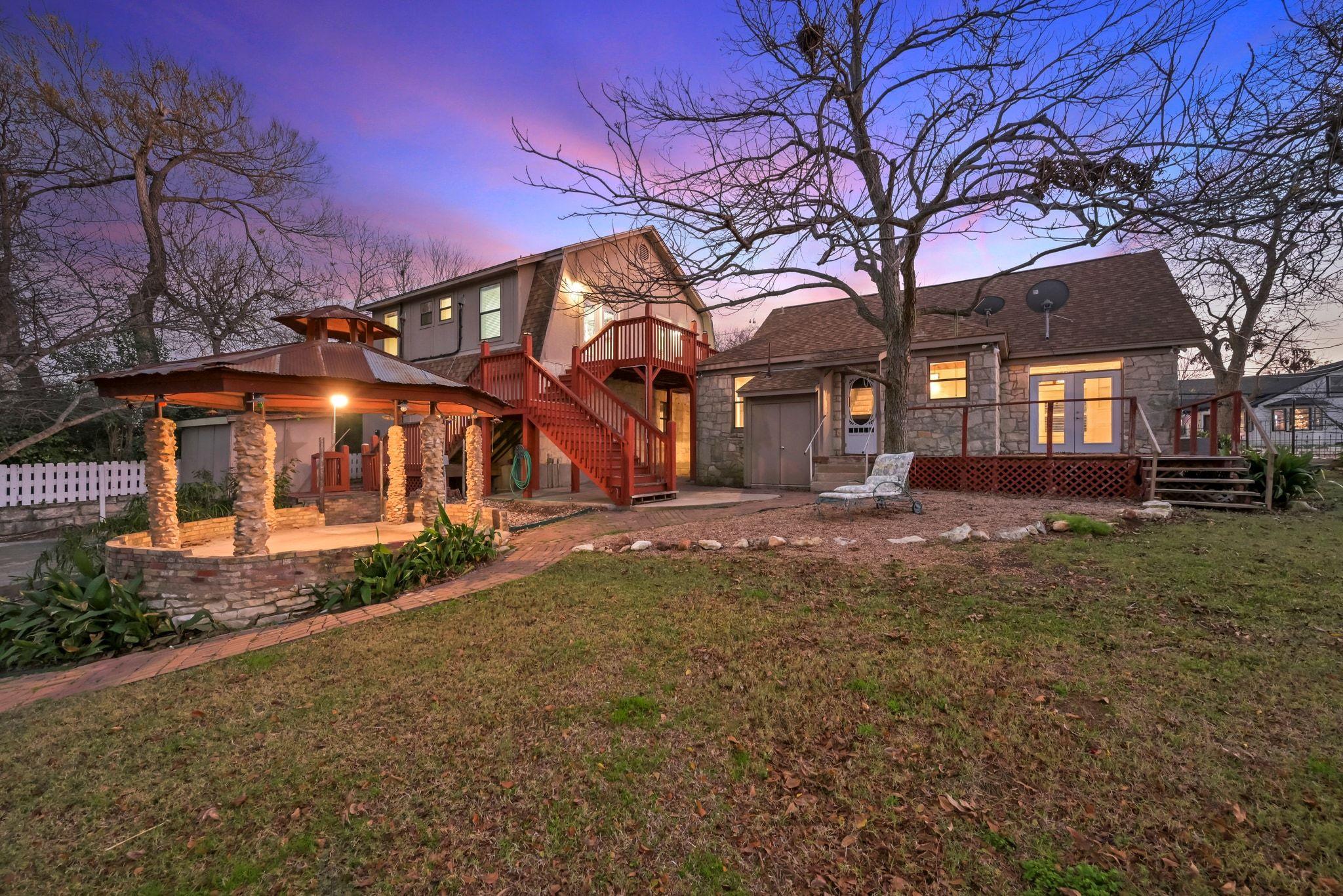 111 E 2nd St, Georgetown, TX 78626