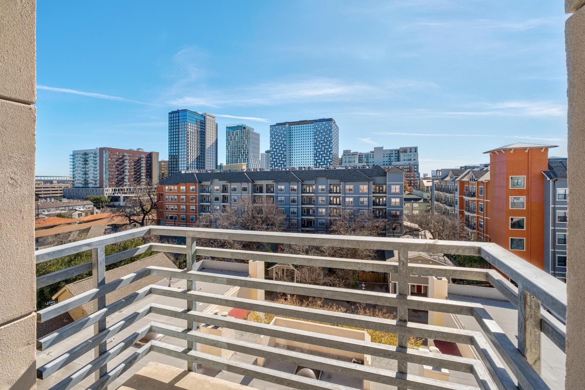 711 W 26th St # 706, Austin, TX 78705