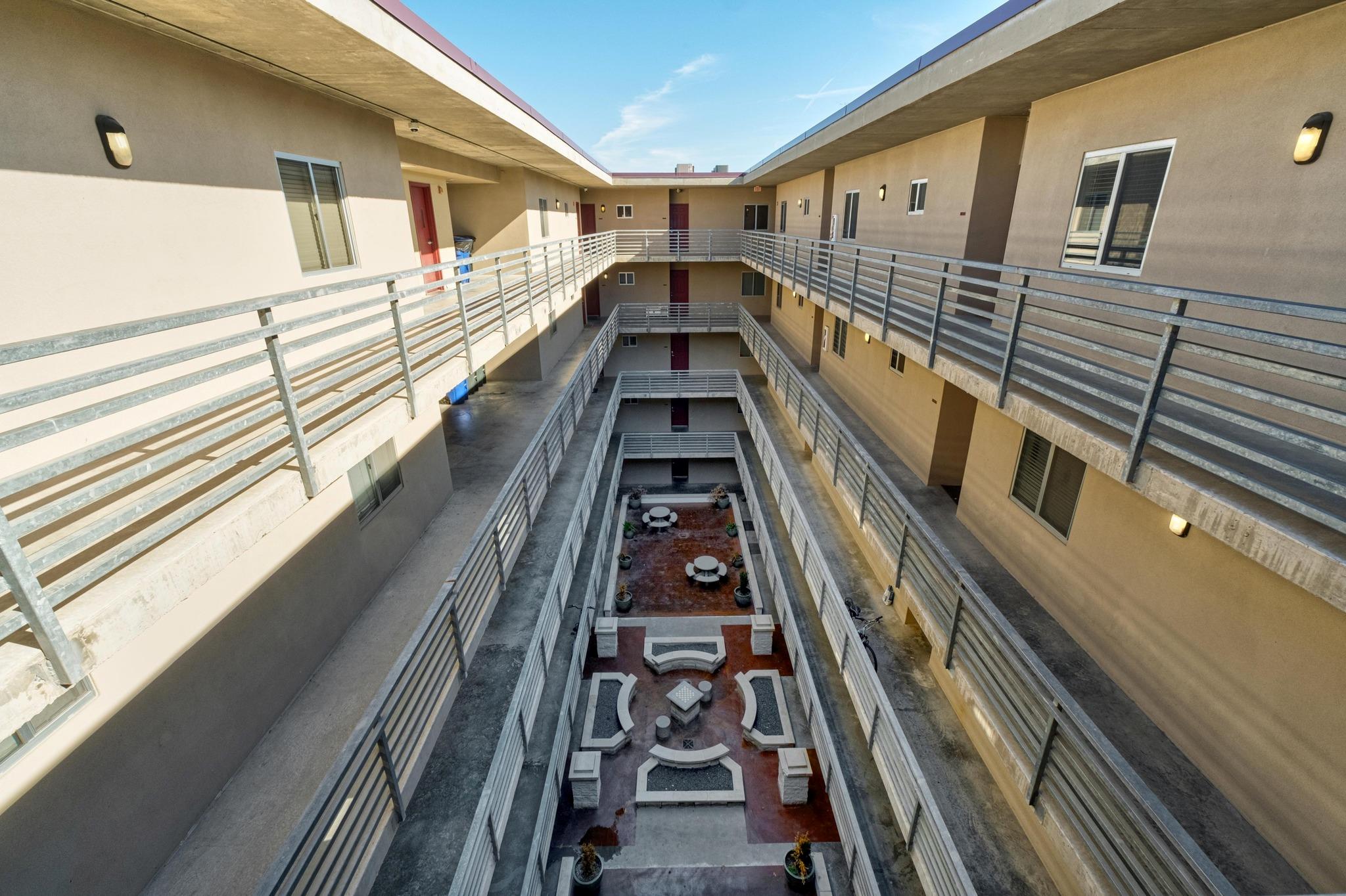 711 W 26th St # 706, Austin, TX 78705