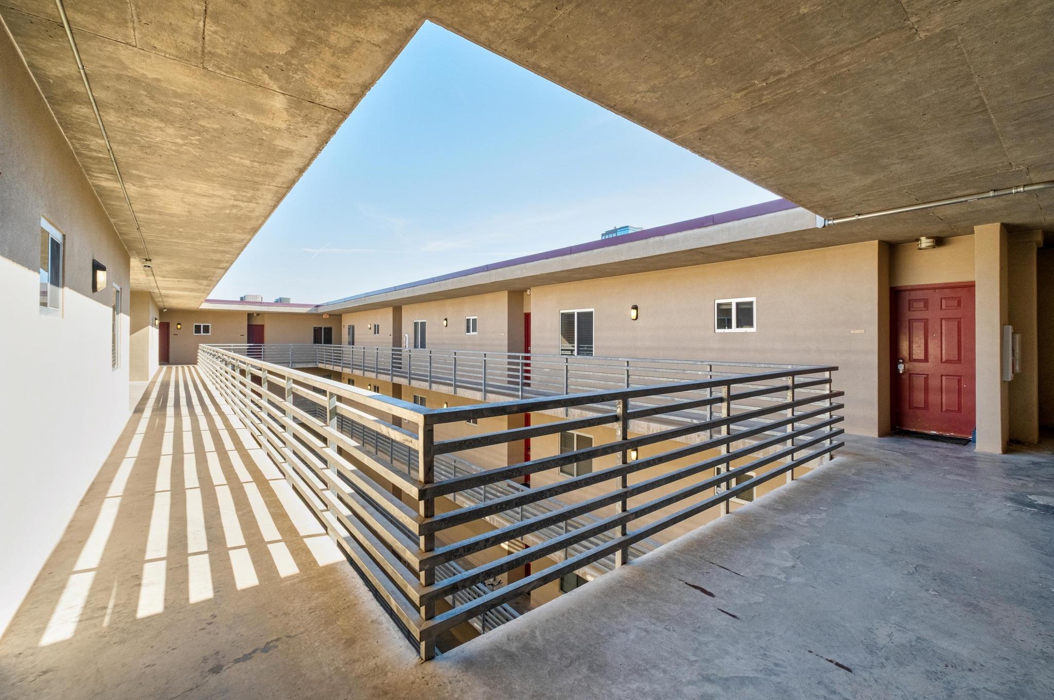 711 W 26th St # 706, Austin, TX 78705