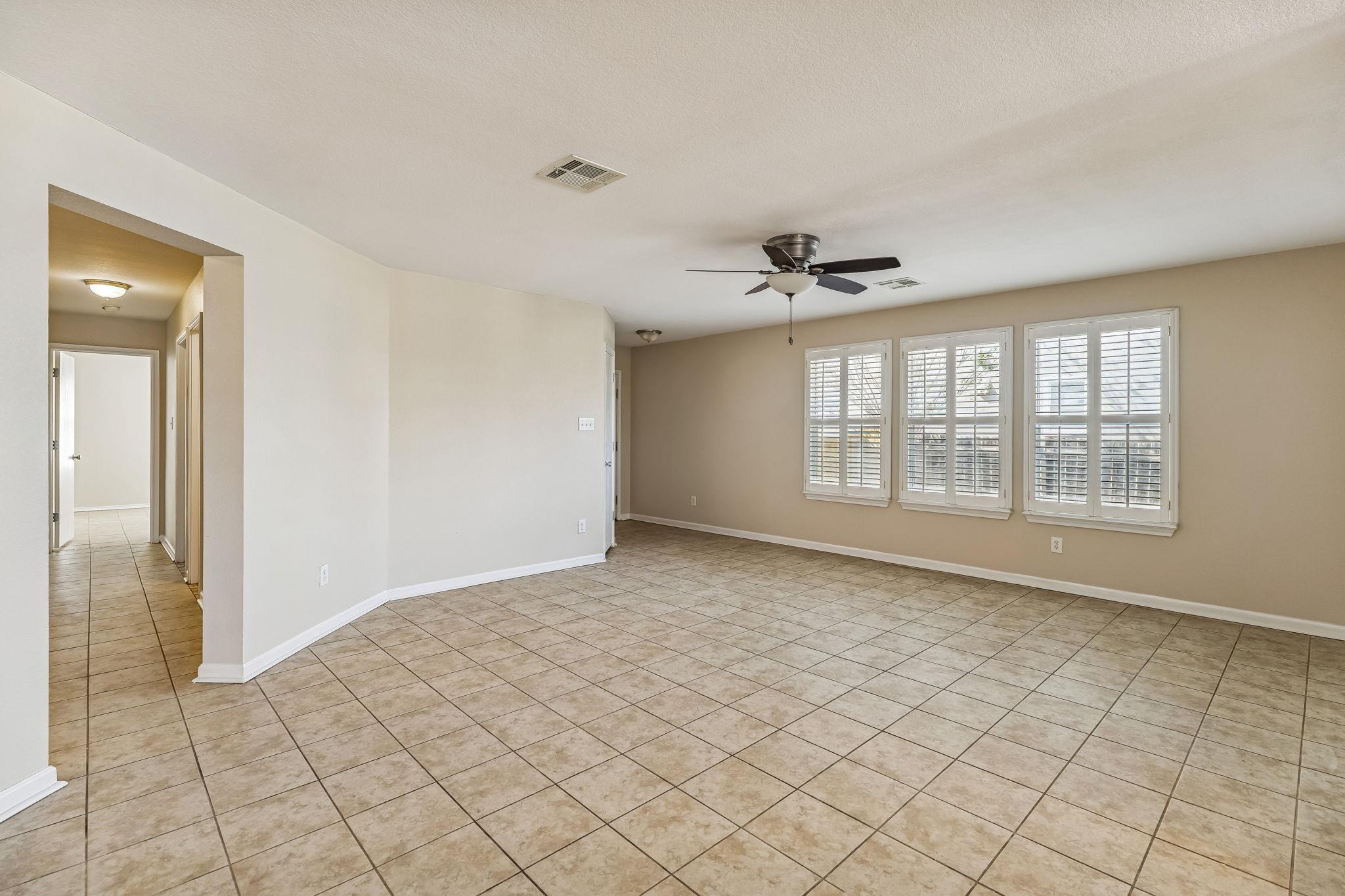 1148 Amberwood Loop, Kyle, TX 78640