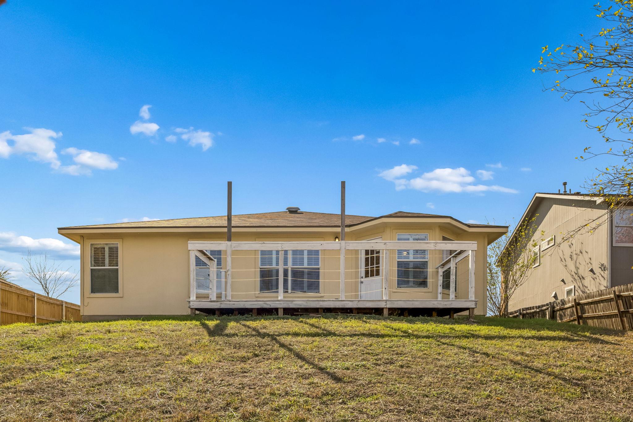 1148 Amberwood Loop, Kyle, TX 78640