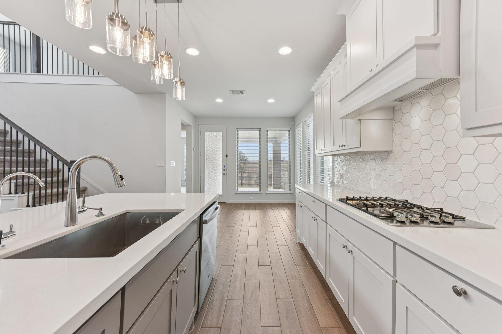 271 Dycus Bnd, Liberty Hill, TX 78642