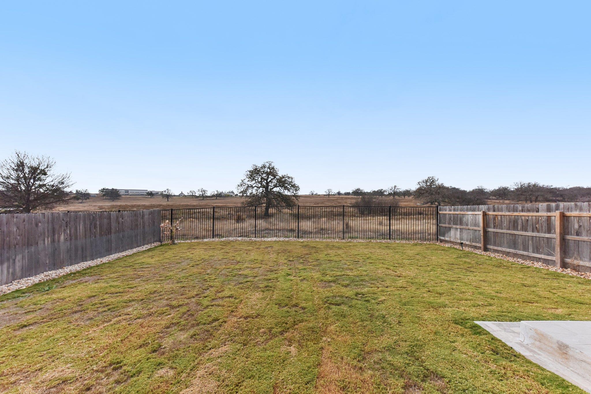 271 Dycus Bnd, Liberty Hill, TX 78642