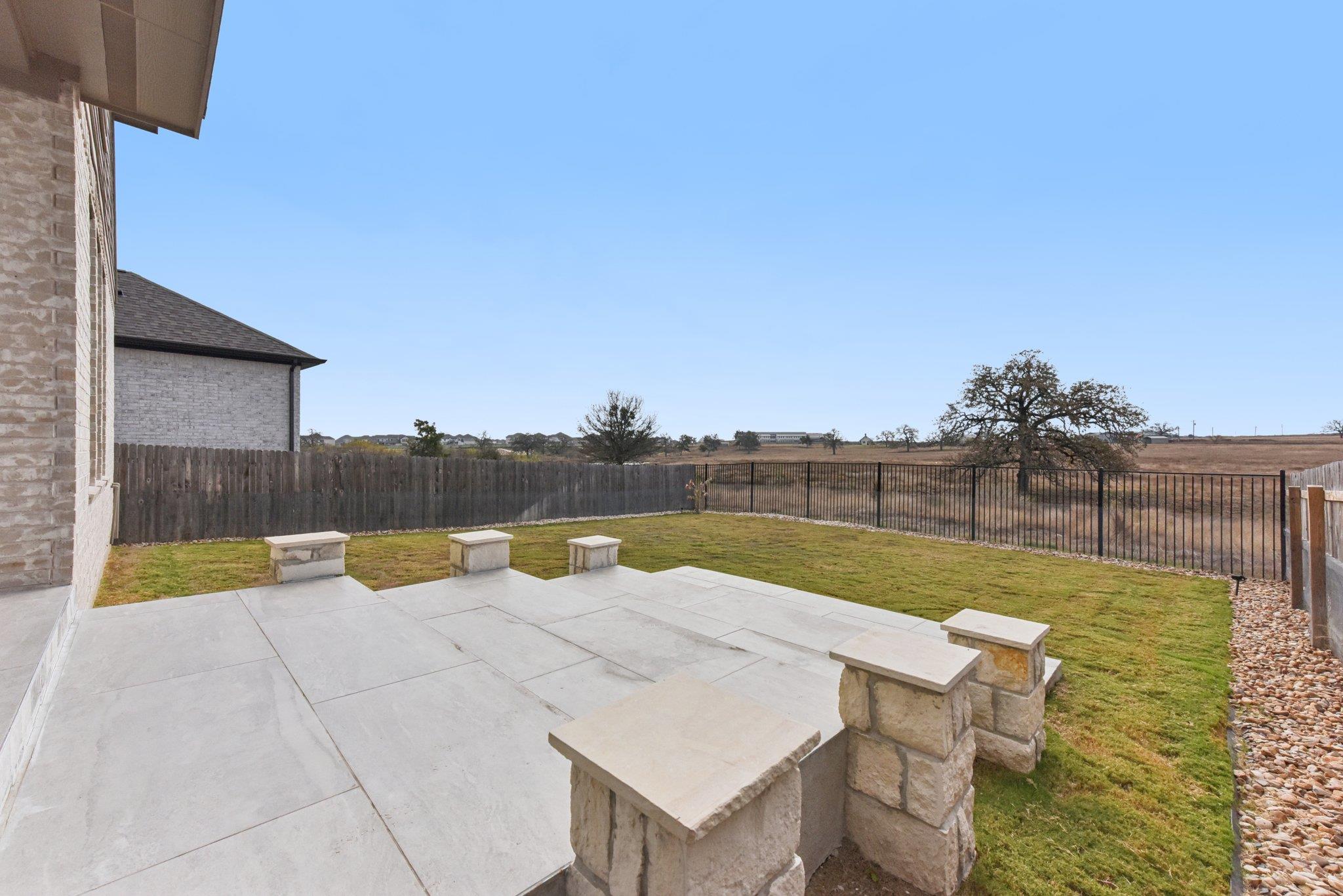 271 Dycus Bnd, Liberty Hill, TX 78642