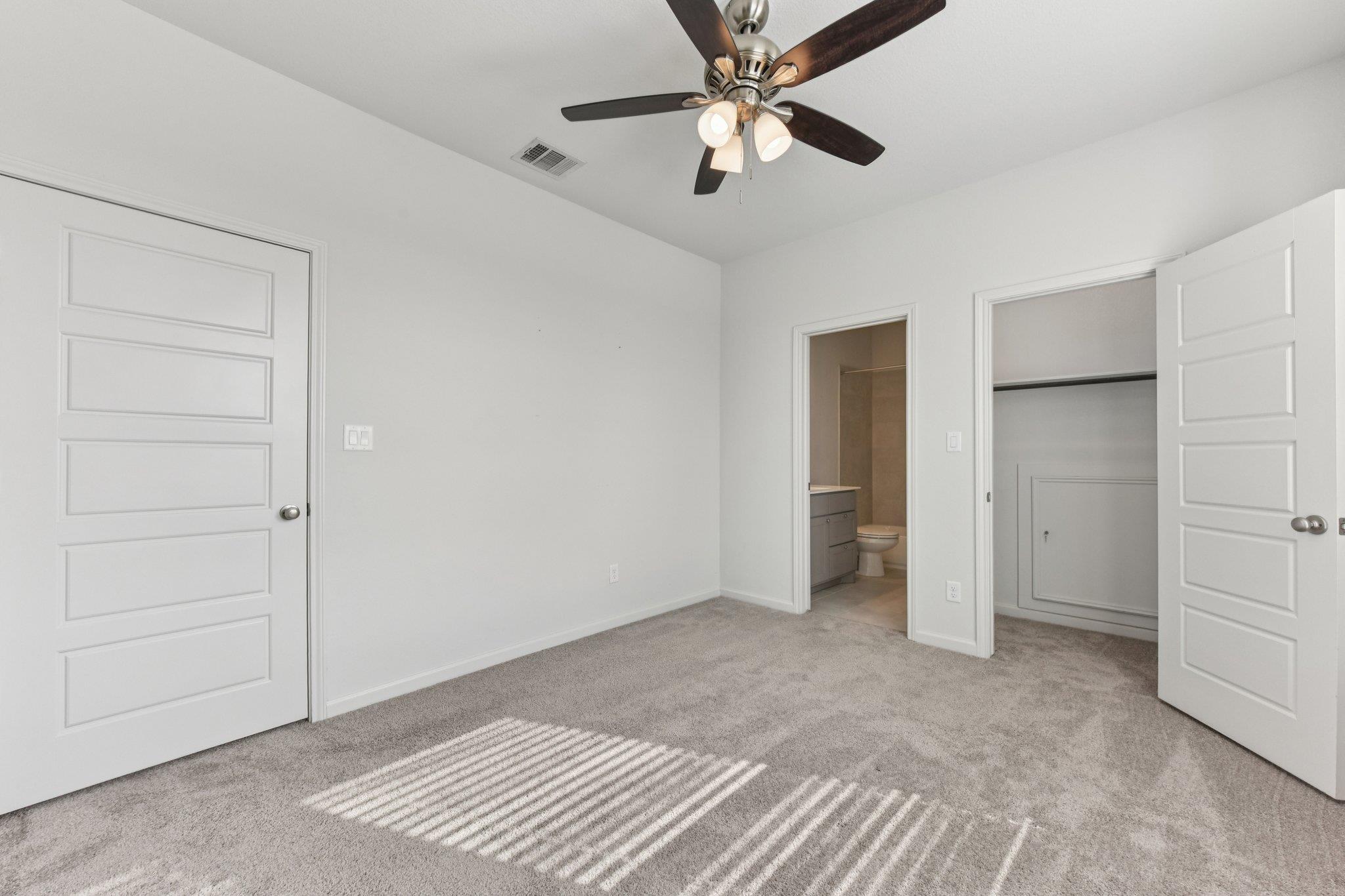 271 Dycus Bnd, Liberty Hill, TX 78642