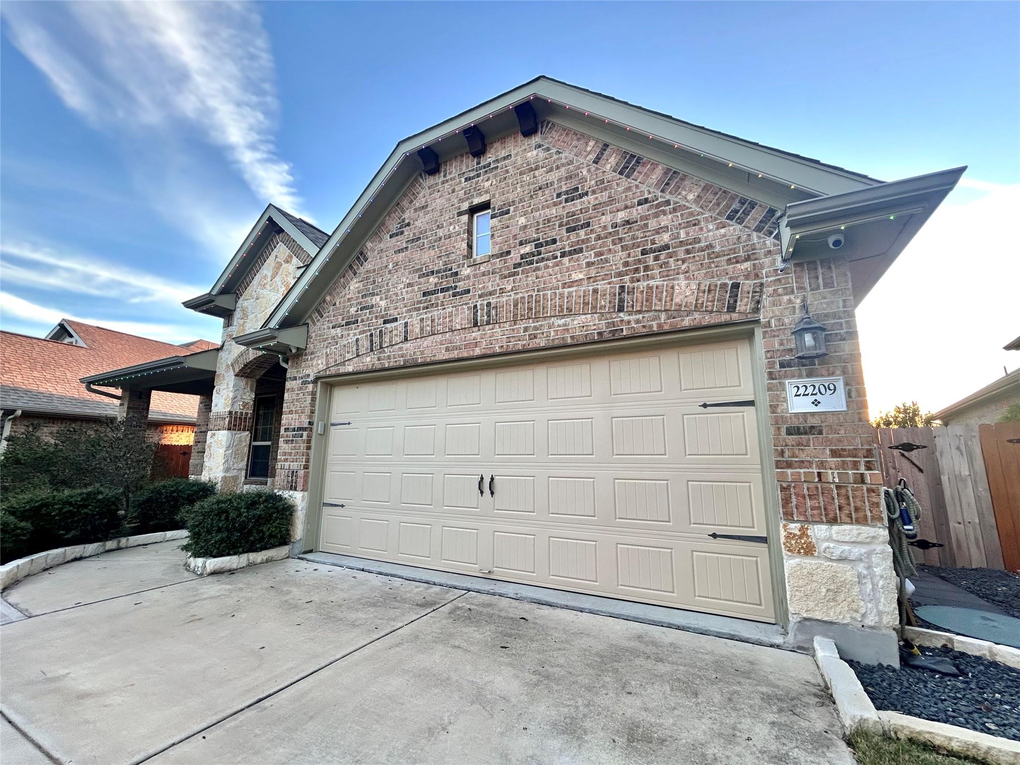 22209 Cross Timbers Bnd, Lago Vista, TX 78645