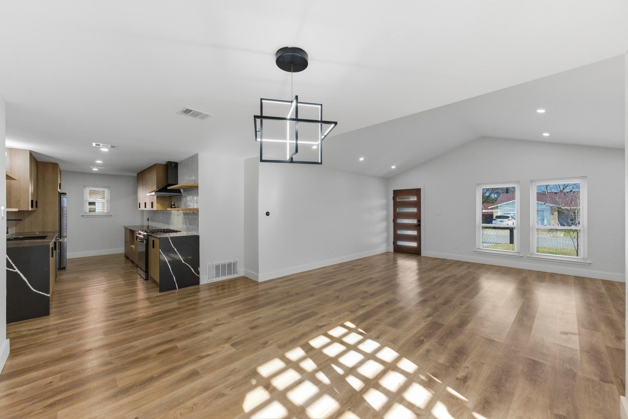 3817 Leafield Dr, Austin, TX 78749