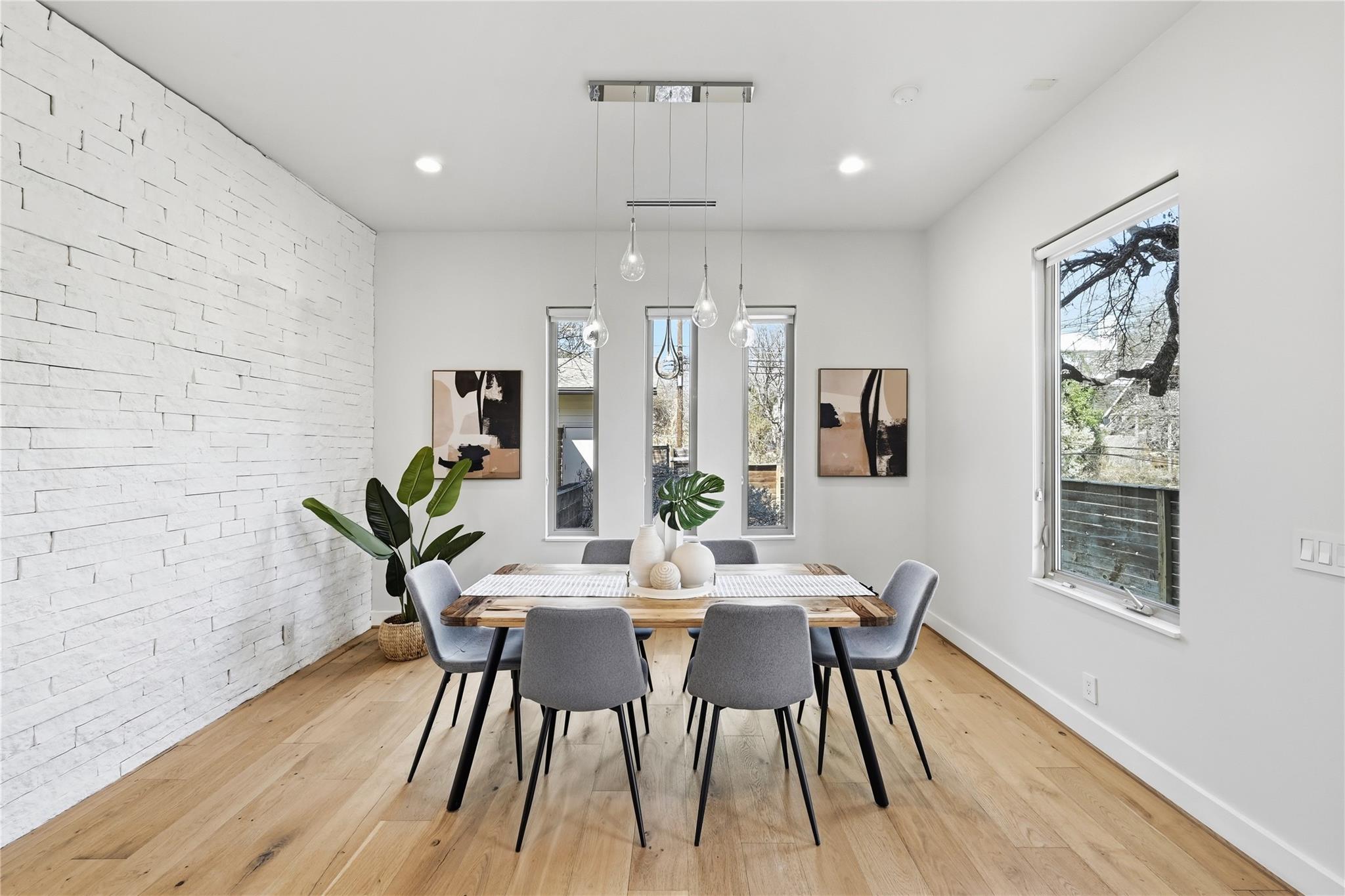 2100 Glendale Pl # A, Austin, TX 78704