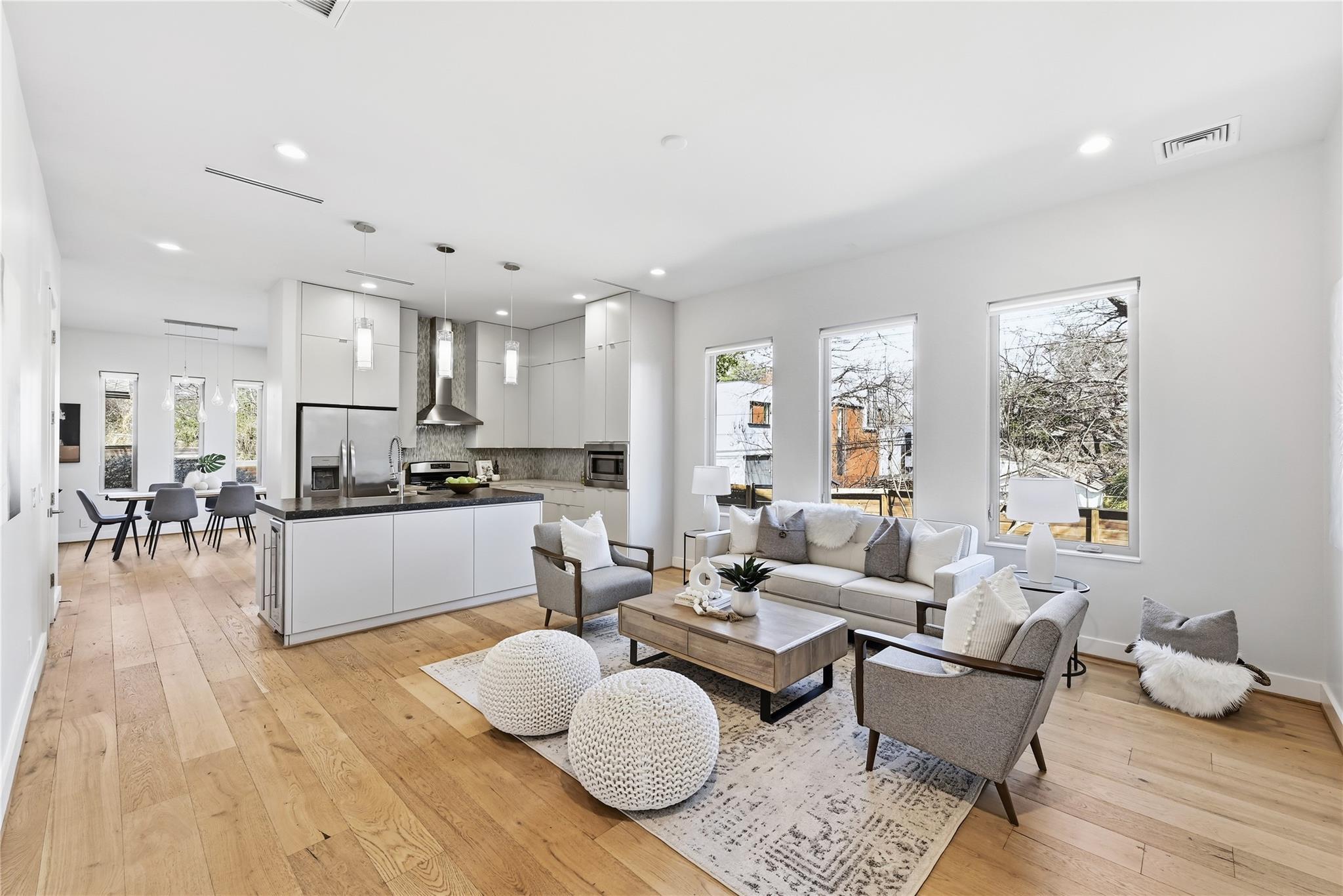 2100 Glendale Pl # A, Austin, TX 78704