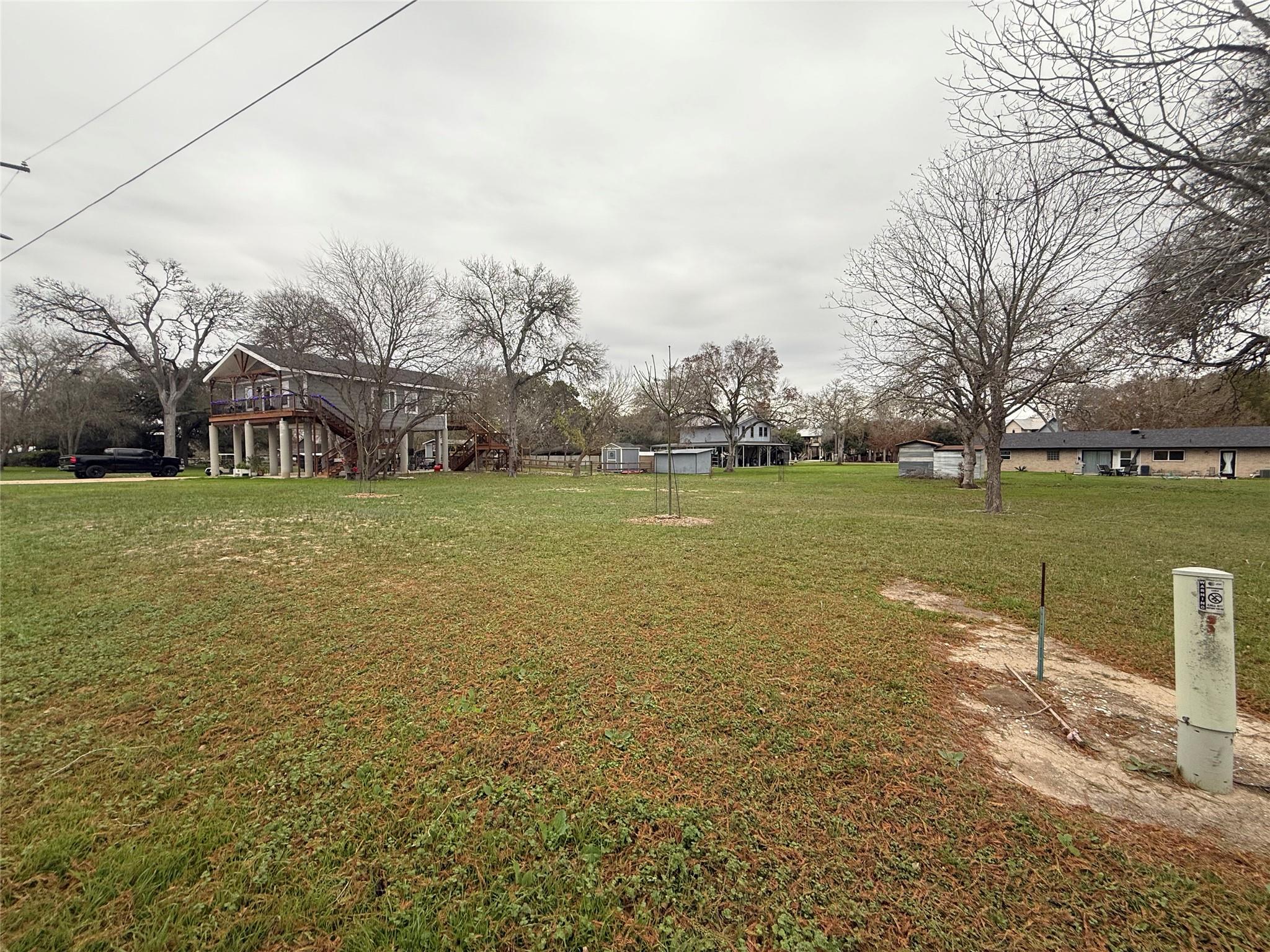 110 Lake Forrest Dr, Seguin, TX 78155