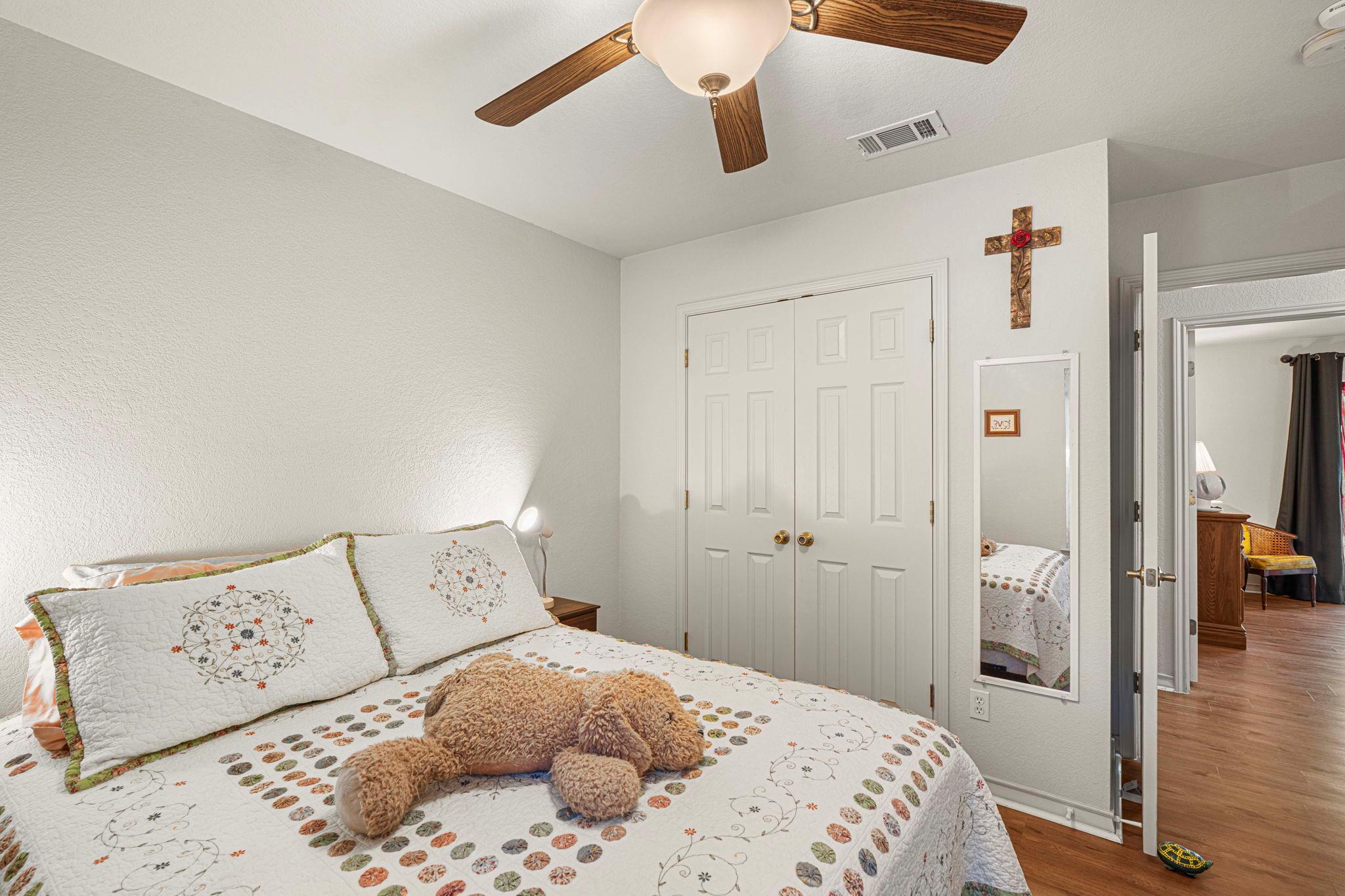 220 Clydesdale Dr, Dale, TX 78616