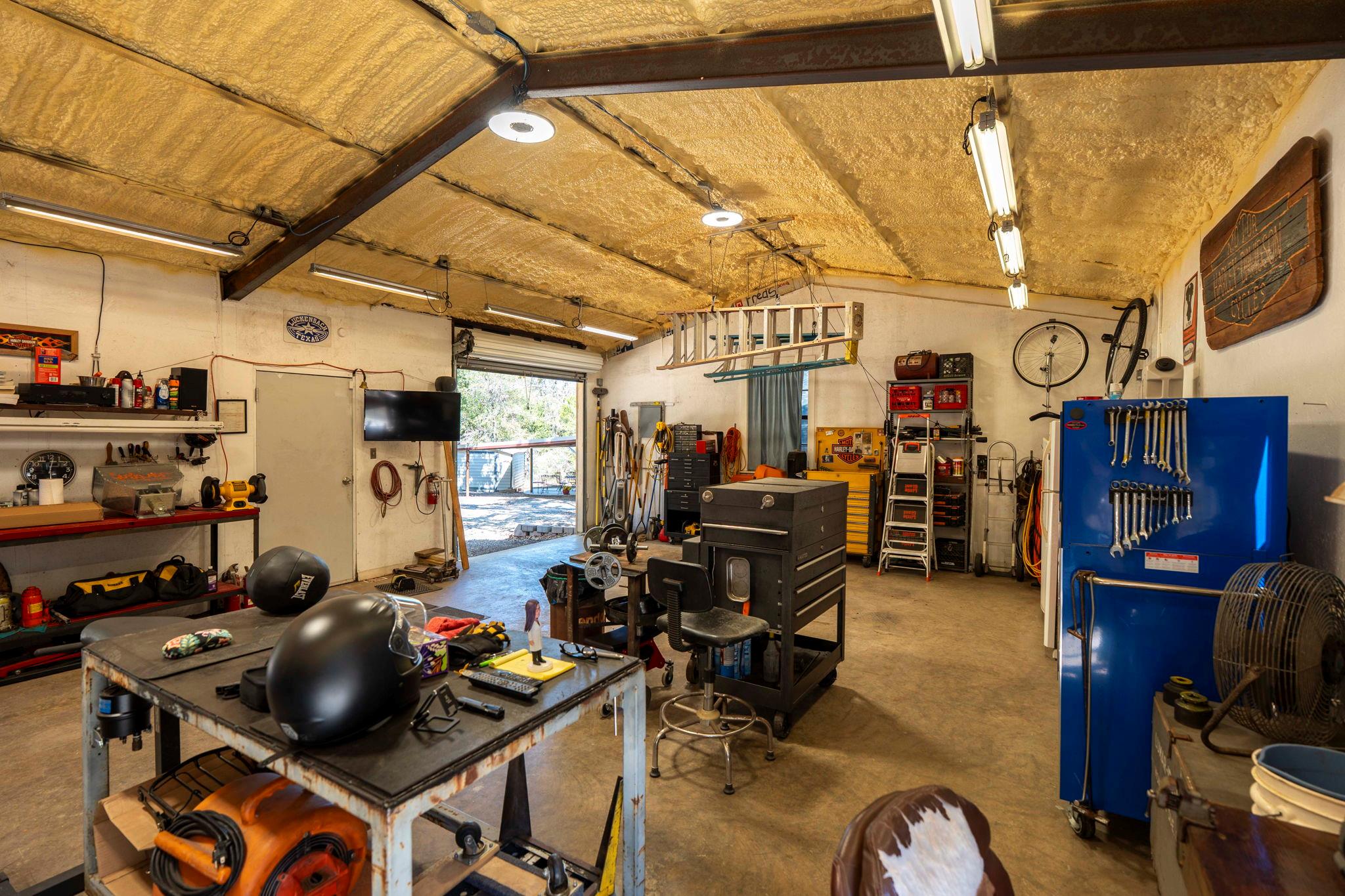 220 Clydesdale Dr, Dale, TX 78616