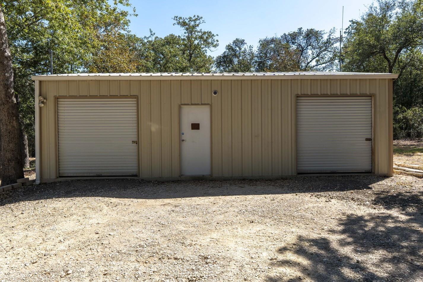 220 Clydesdale Dr, Dale, TX 78616