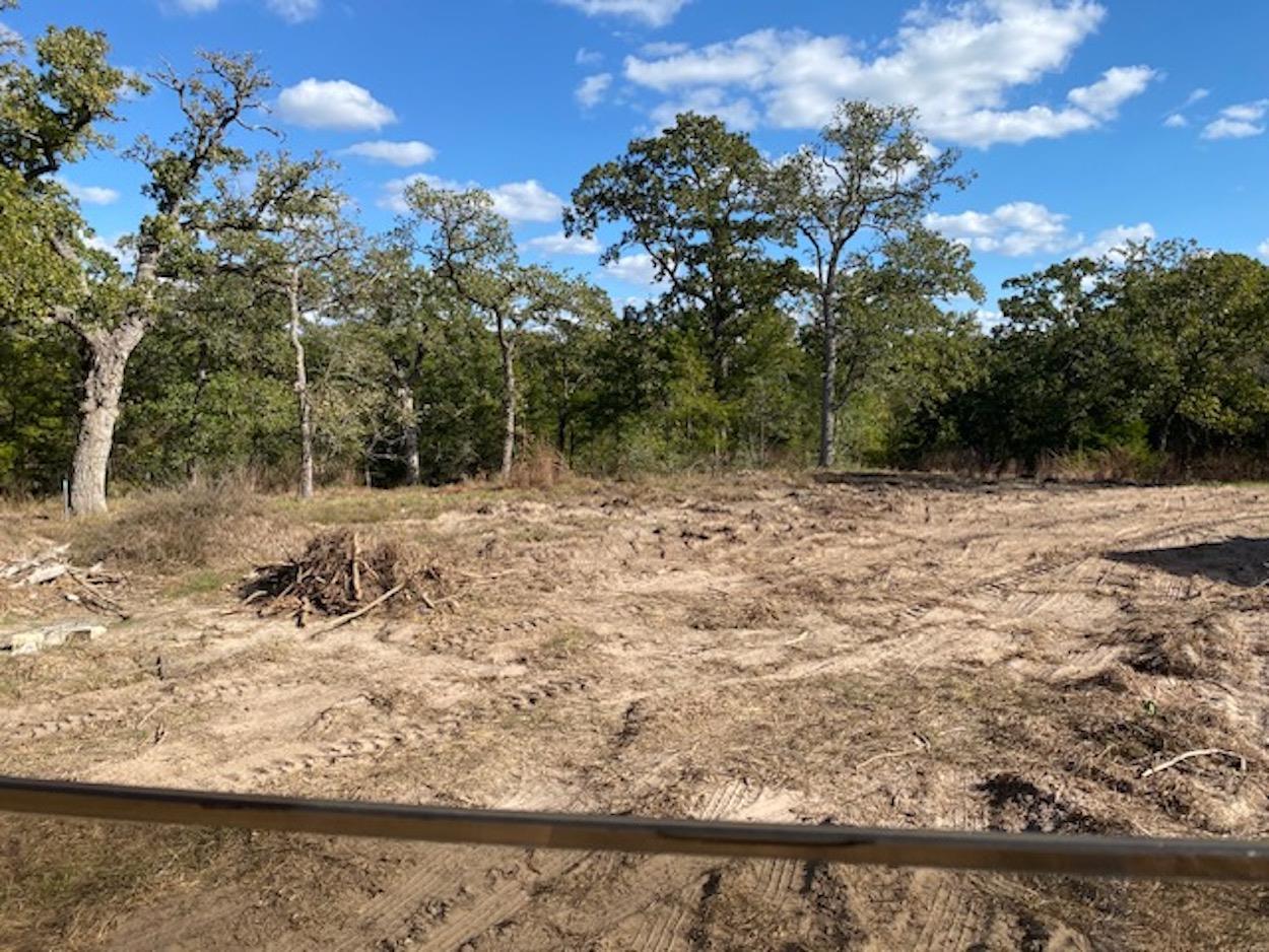 602 Oilers Dr, Somerville, TX 77879