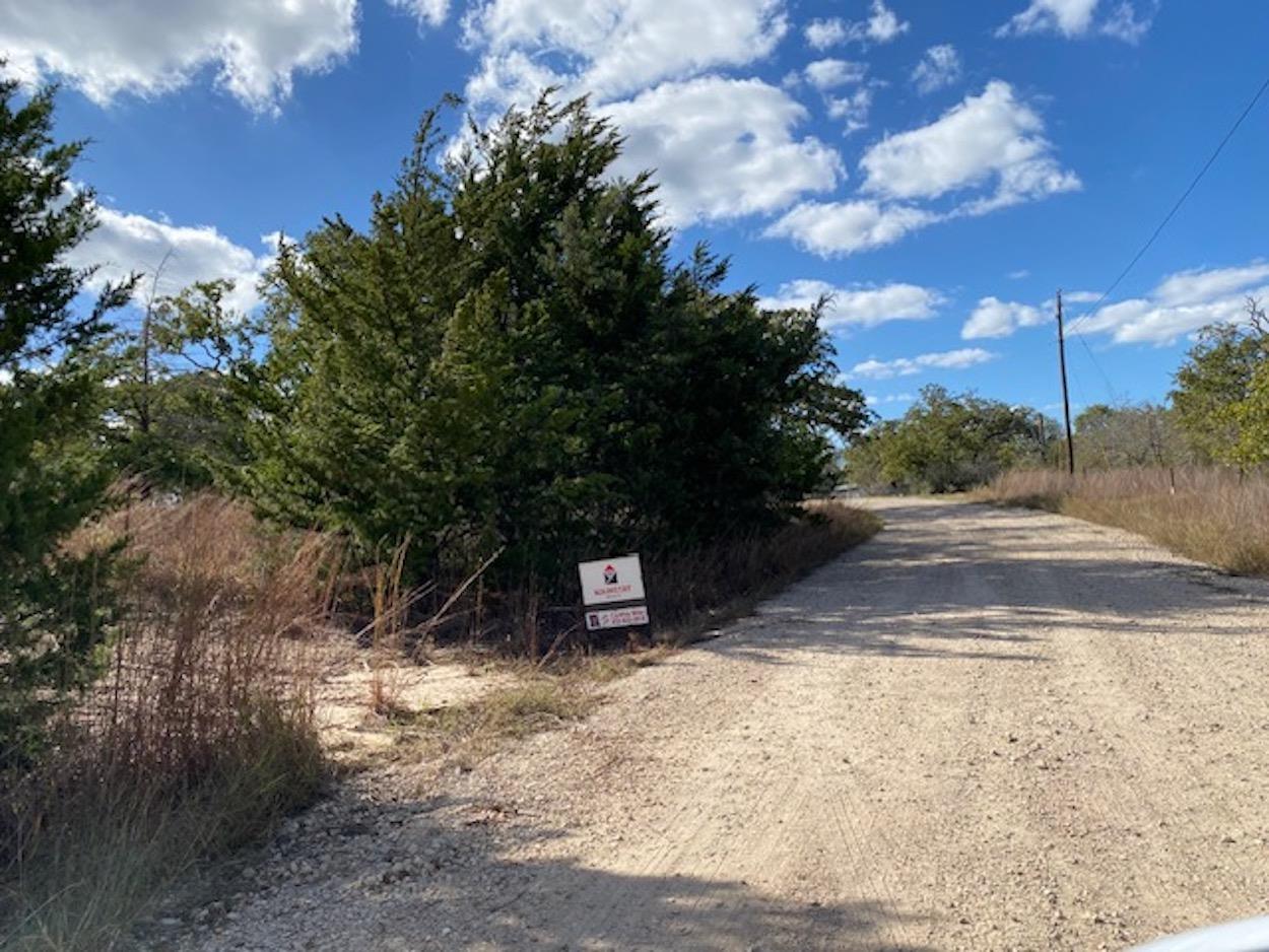 602 Oilers Dr, Somerville, TX 77879