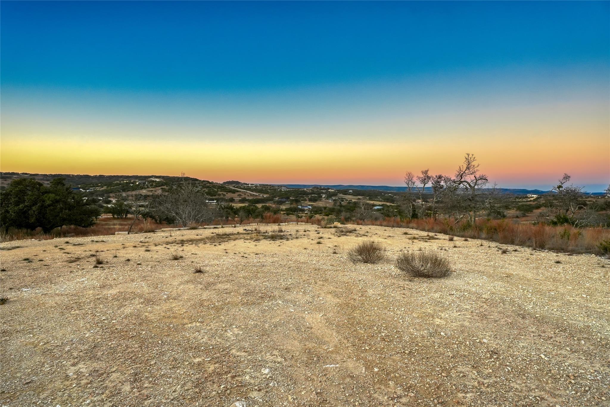 136 & 137 Falling Oak Dr, Blanco, TX 78606