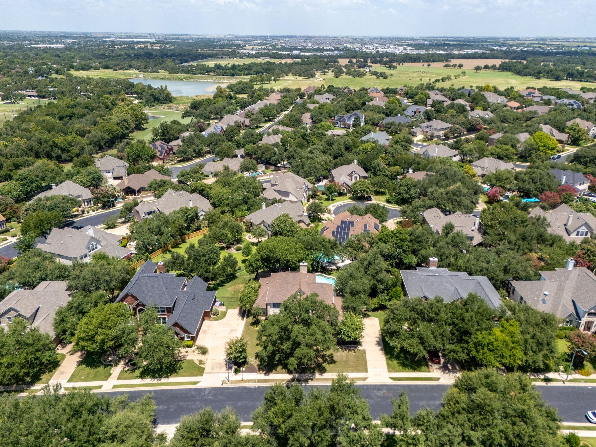 2134 Hilton Head Dr, Round Rock, TX 78664