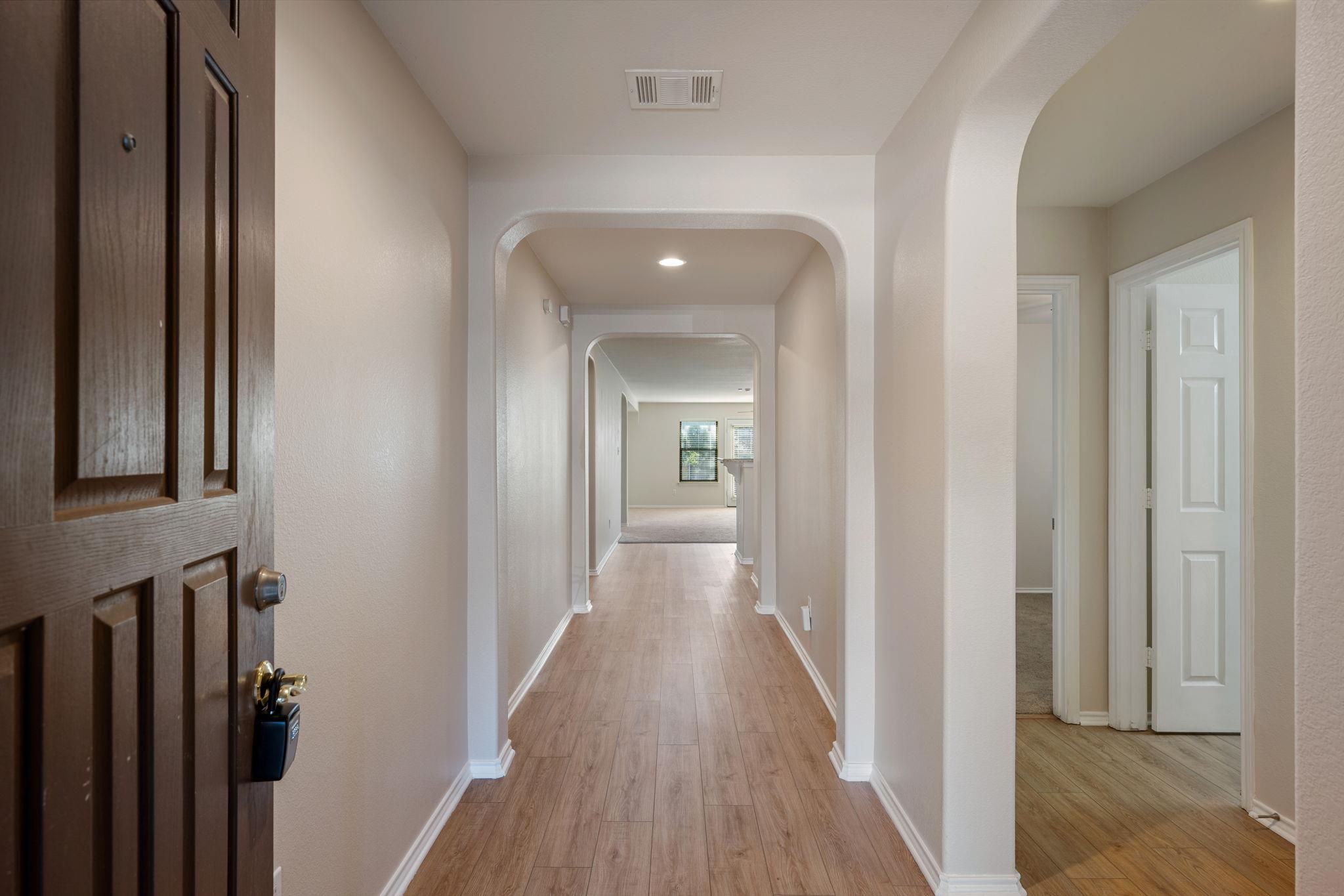 913 Mahomet Dr, Pflugerville, TX 78660