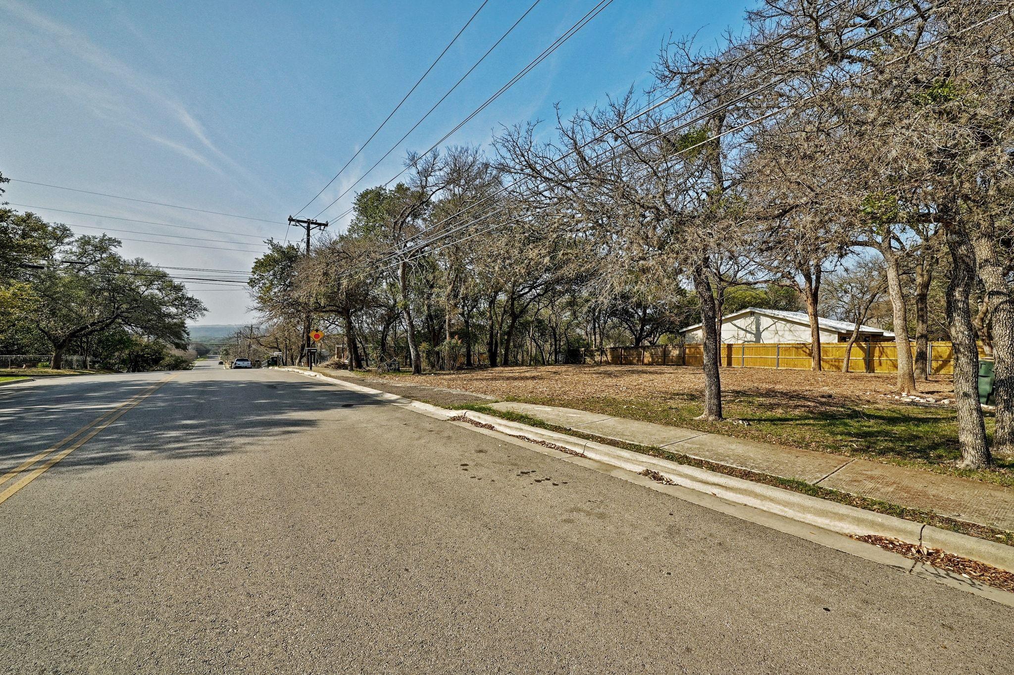 1010 Hazelton St, San Marcos, TX 78666