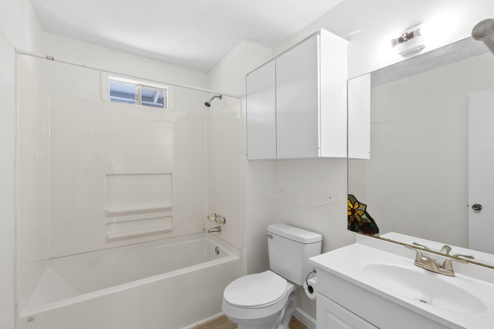 1303 Barrington Dr, Austin, TX 78753