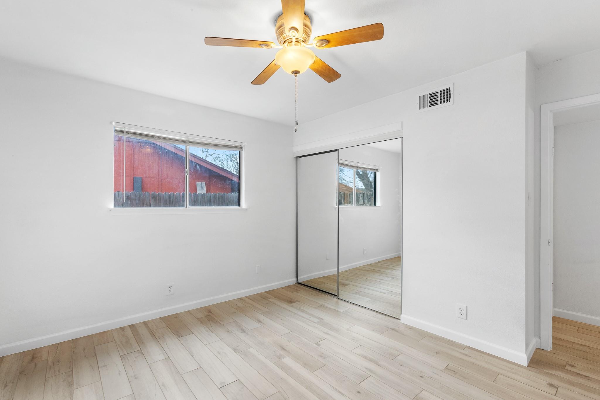 1303 Barrington Dr, Austin, TX 78753