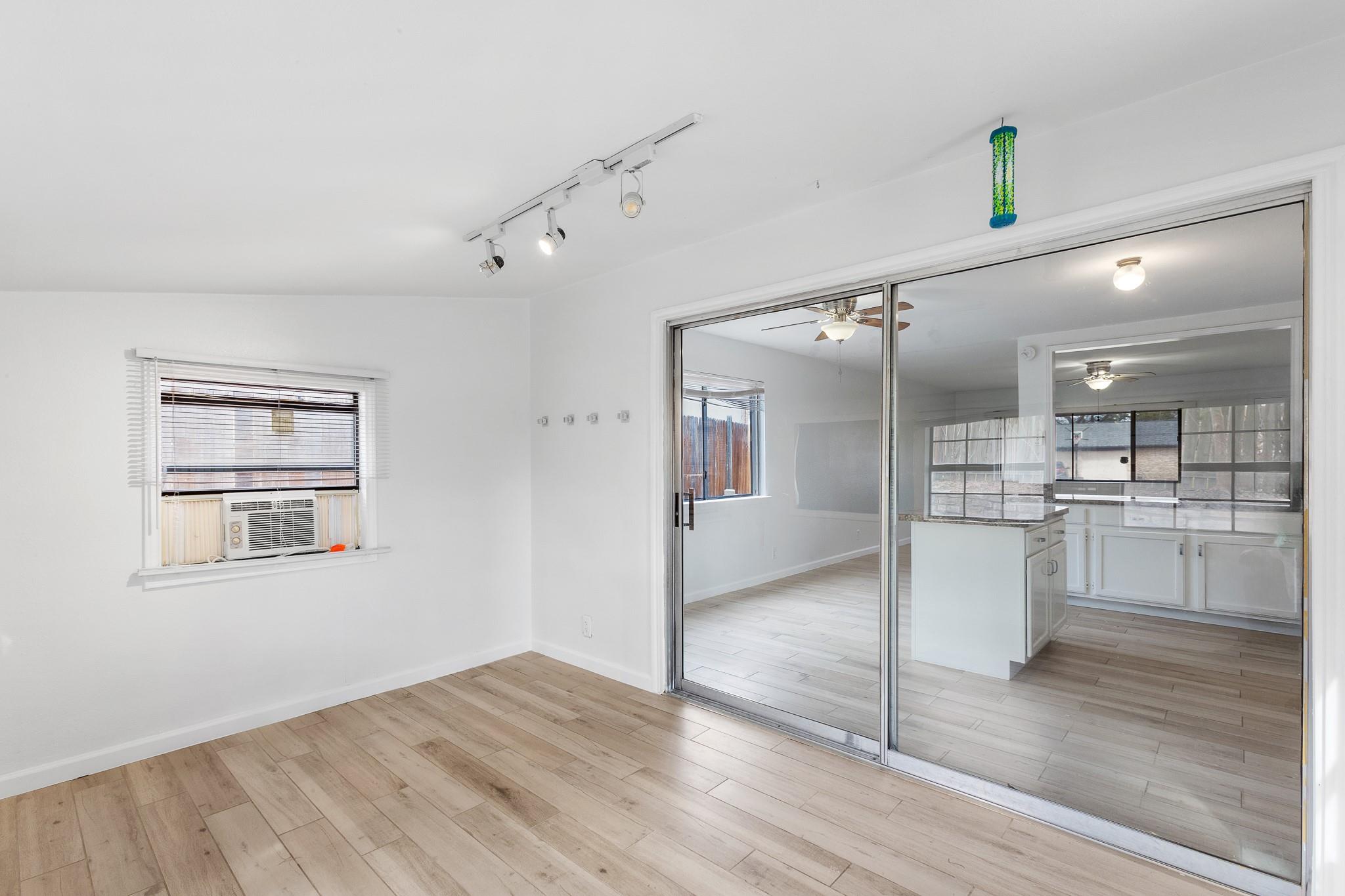 1303 Barrington Dr, Austin, TX 78753