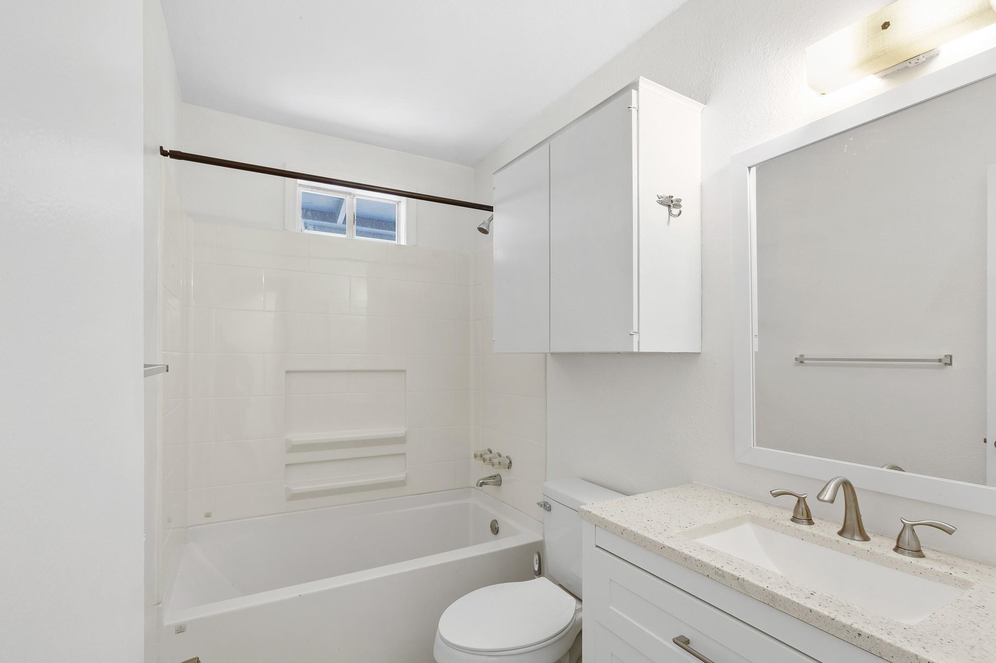 1303 Barrington Dr, Austin, TX 78753