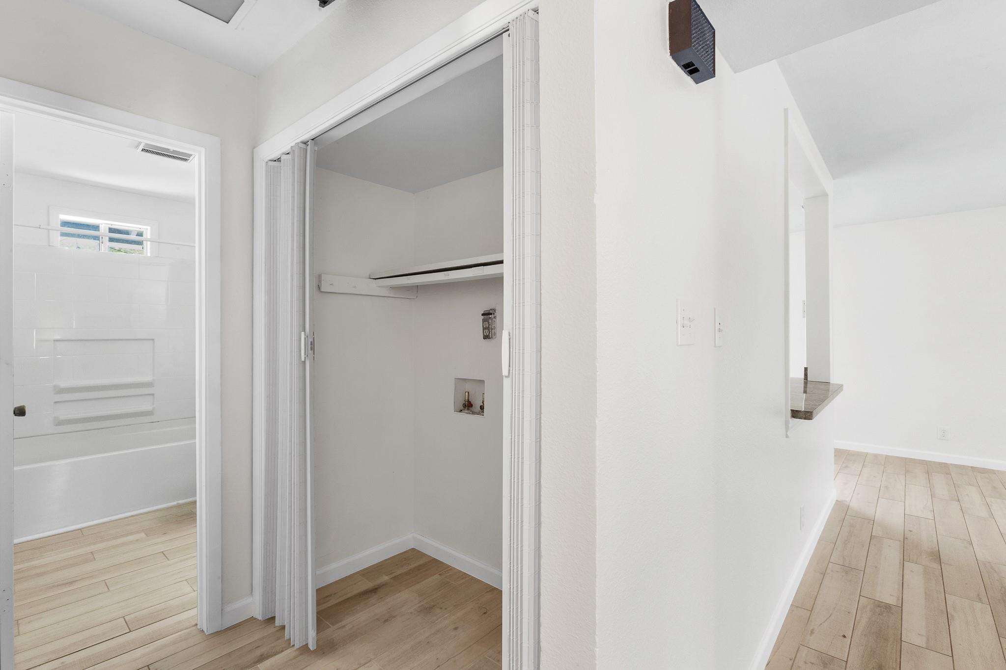 1303 Barrington Dr, Austin, TX 78753