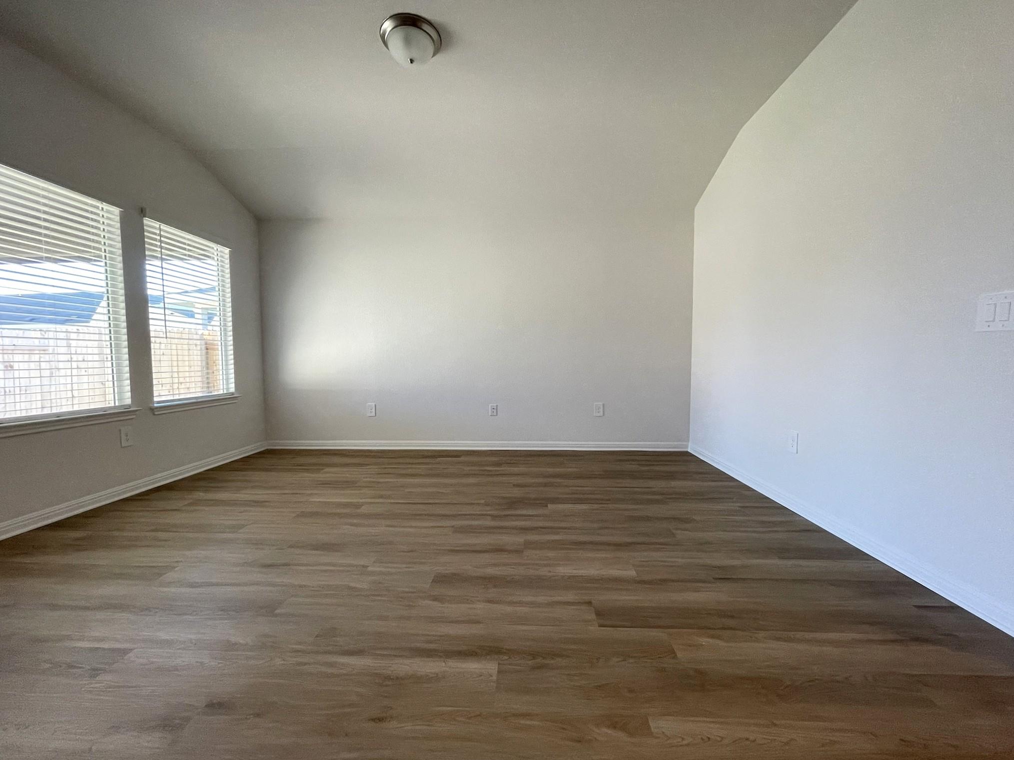 4905 Stockton Ln, Del Valle, TX 78617