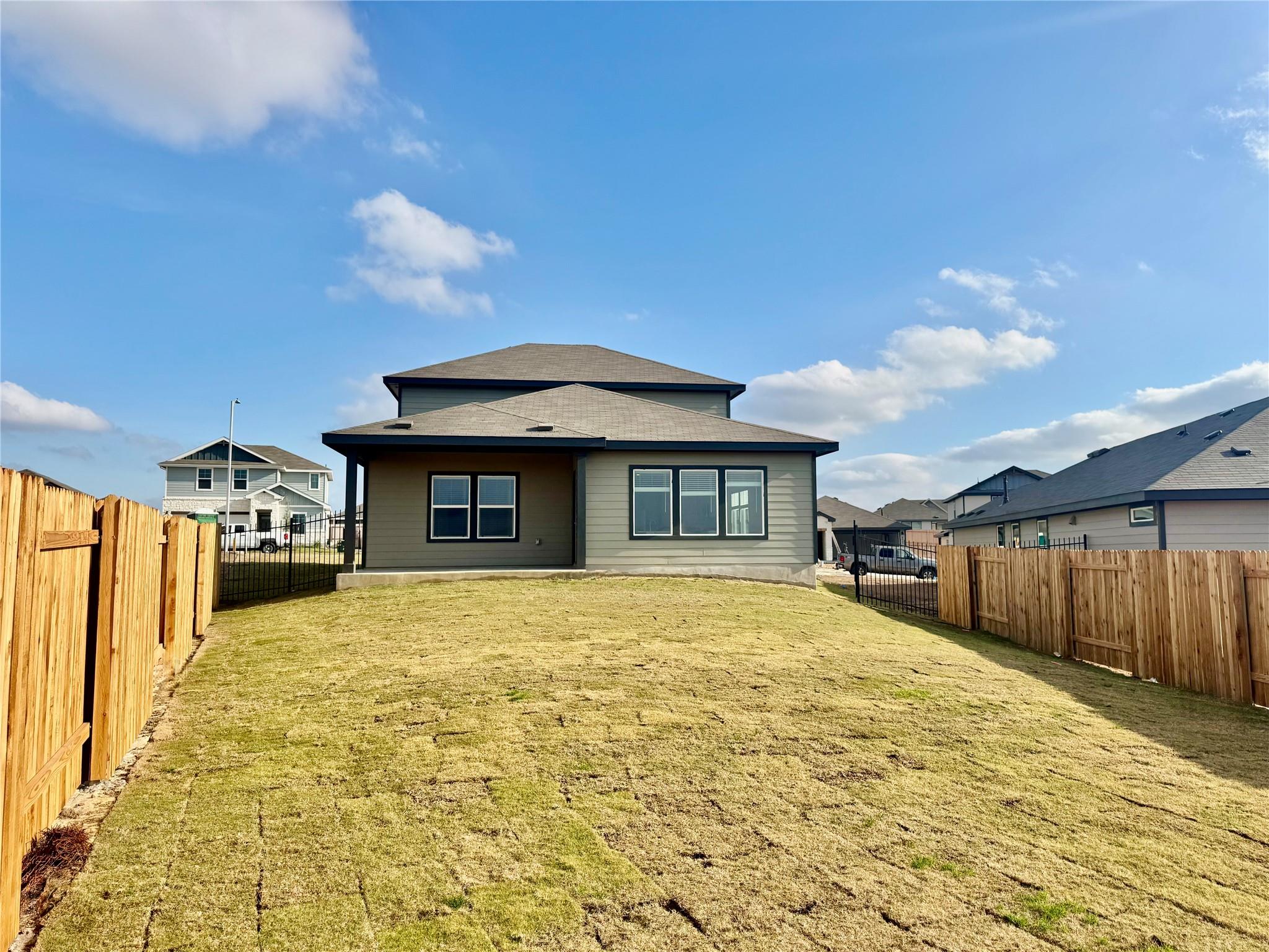 4916 Stockton Ln, Del Valle, TX 78617