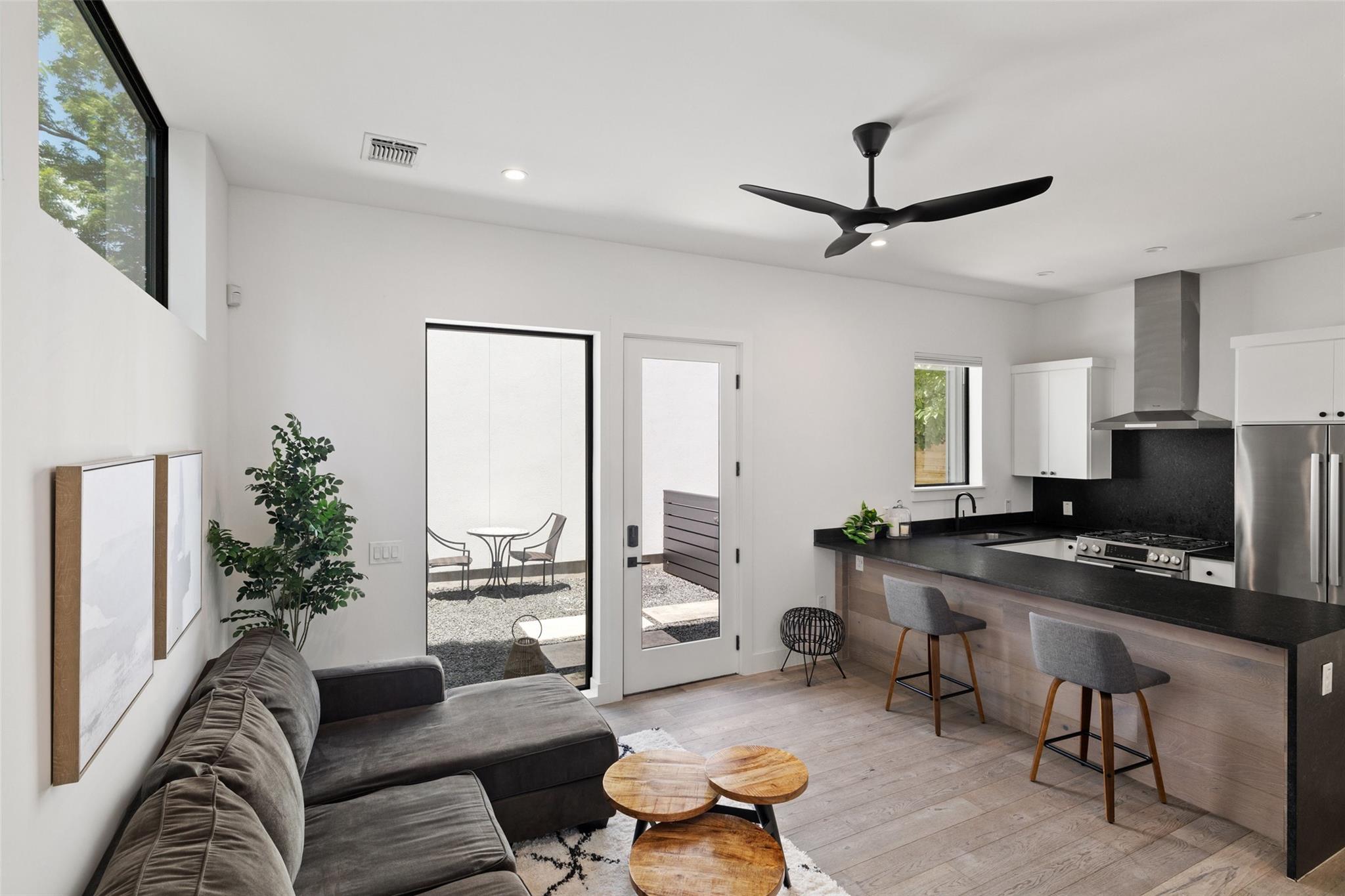 1903 Frazier Ave # B, Austin, TX 78704