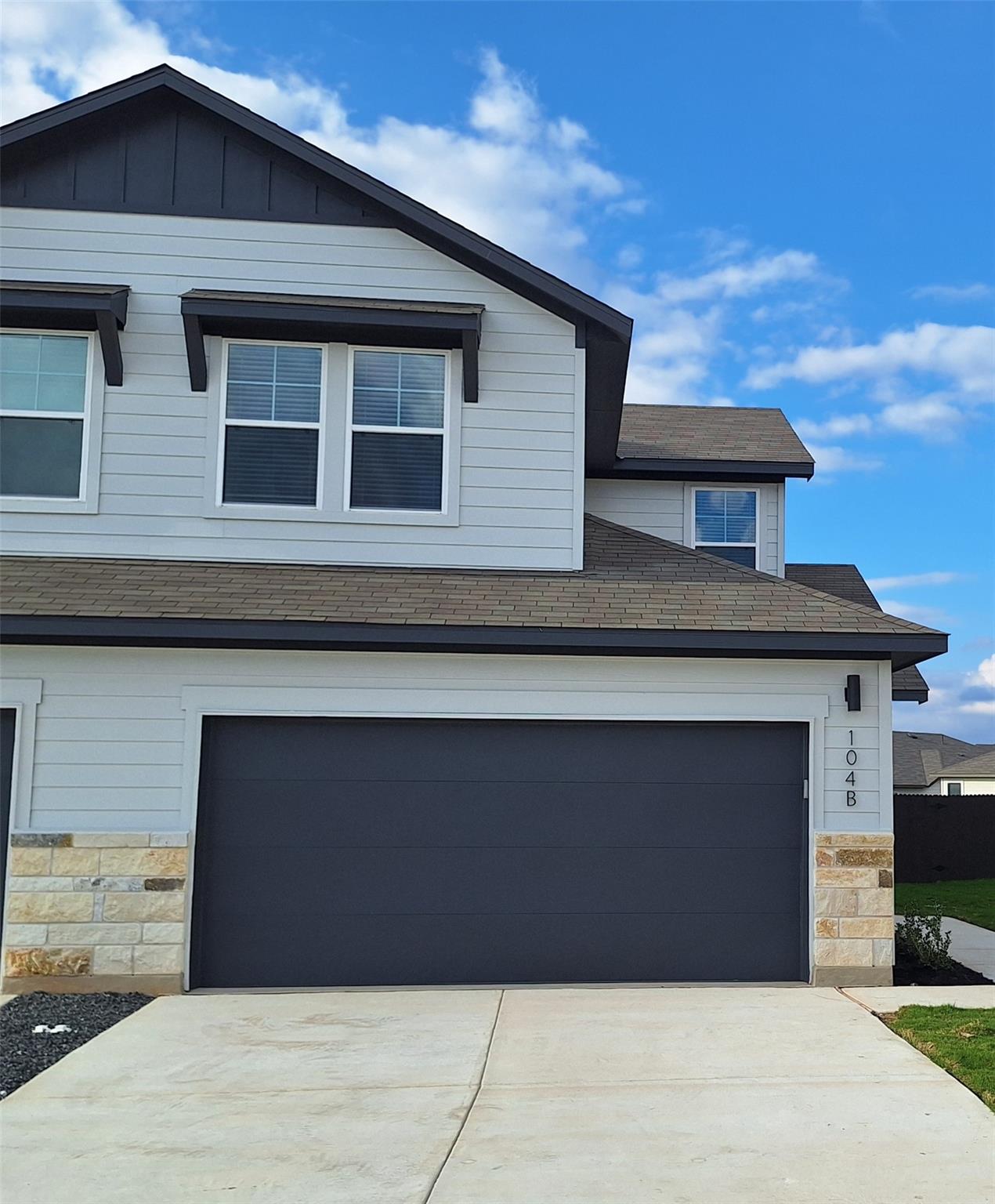 104 Gunner Rd # B, Buda, TX 78610