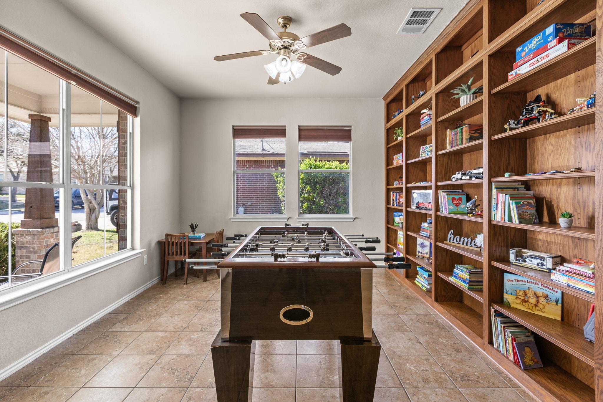 221 Blossom Valley Strm, Buda, TX 78610