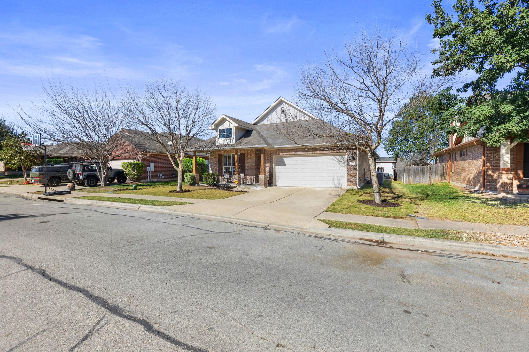 221 Blossom Valley Strm, Buda, TX 78610