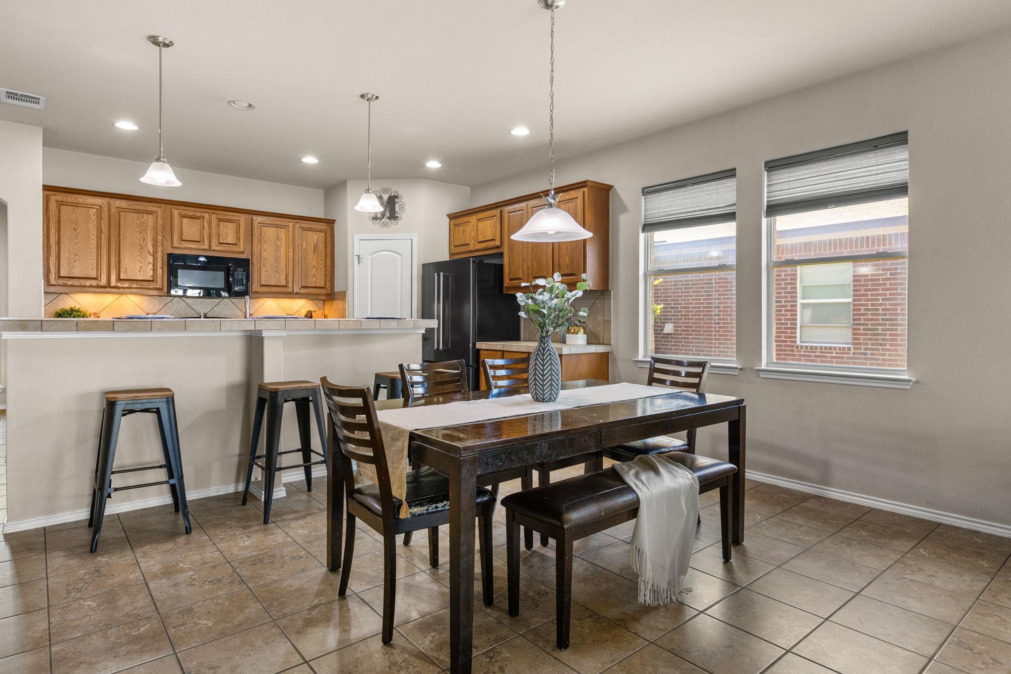 221 Blossom Valley Strm, Buda, TX 78610