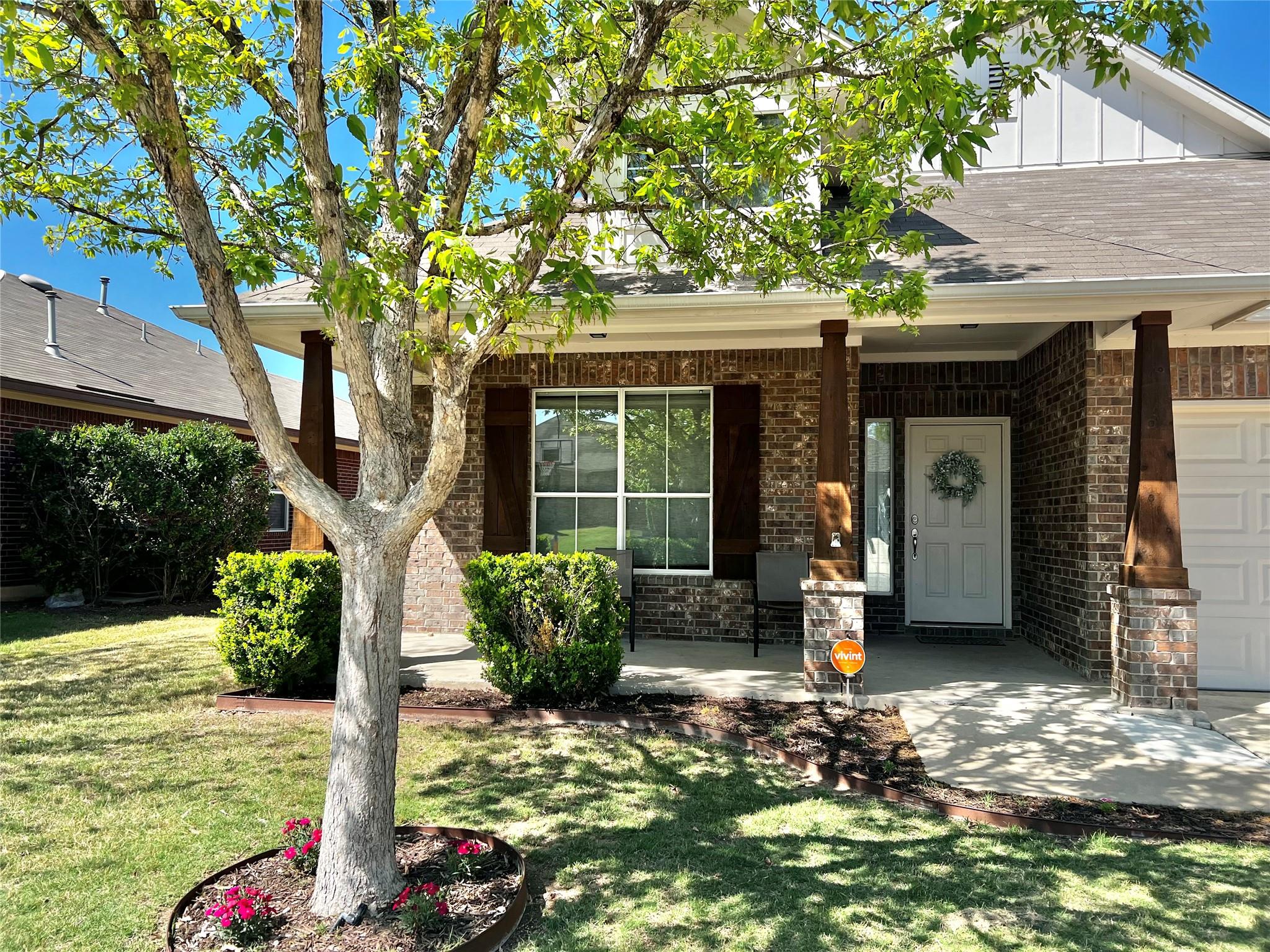 221 Blossom Valley Strm, Buda, TX 78610