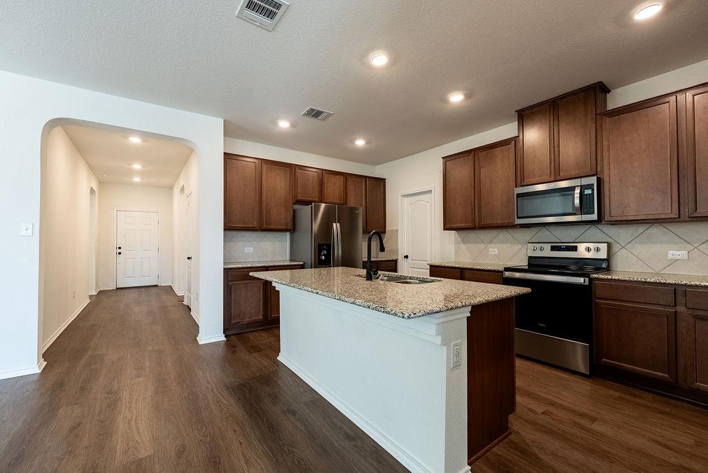 250 Auburn St, Kyle, TX 78640