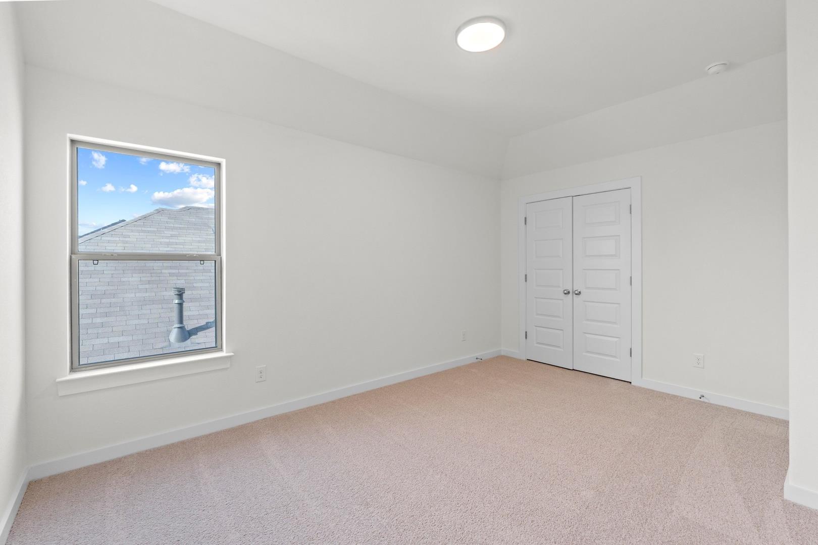 109 Mandeville Dr, Hutto, TX 78621