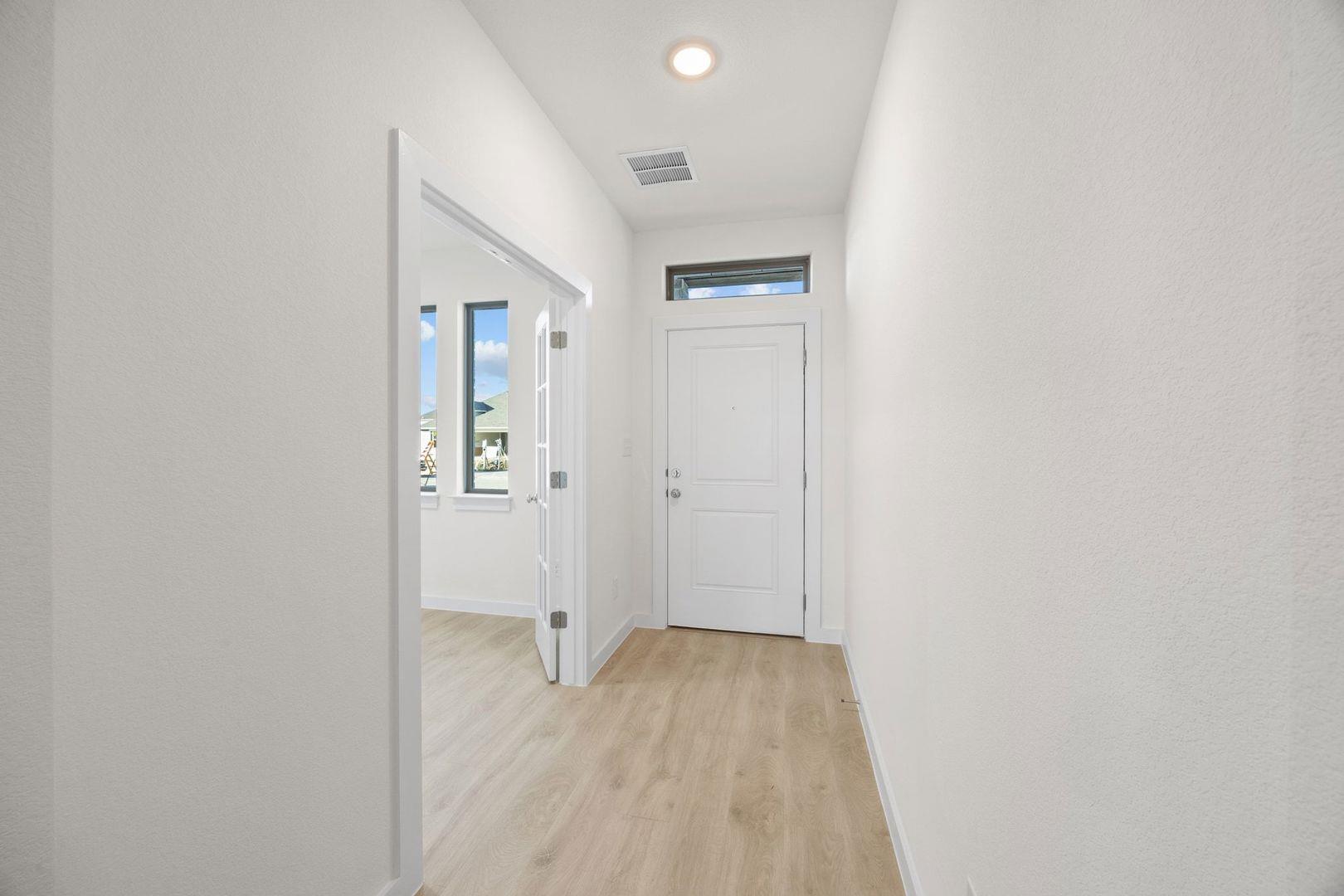 109 Mandeville Dr, Hutto, TX 78621