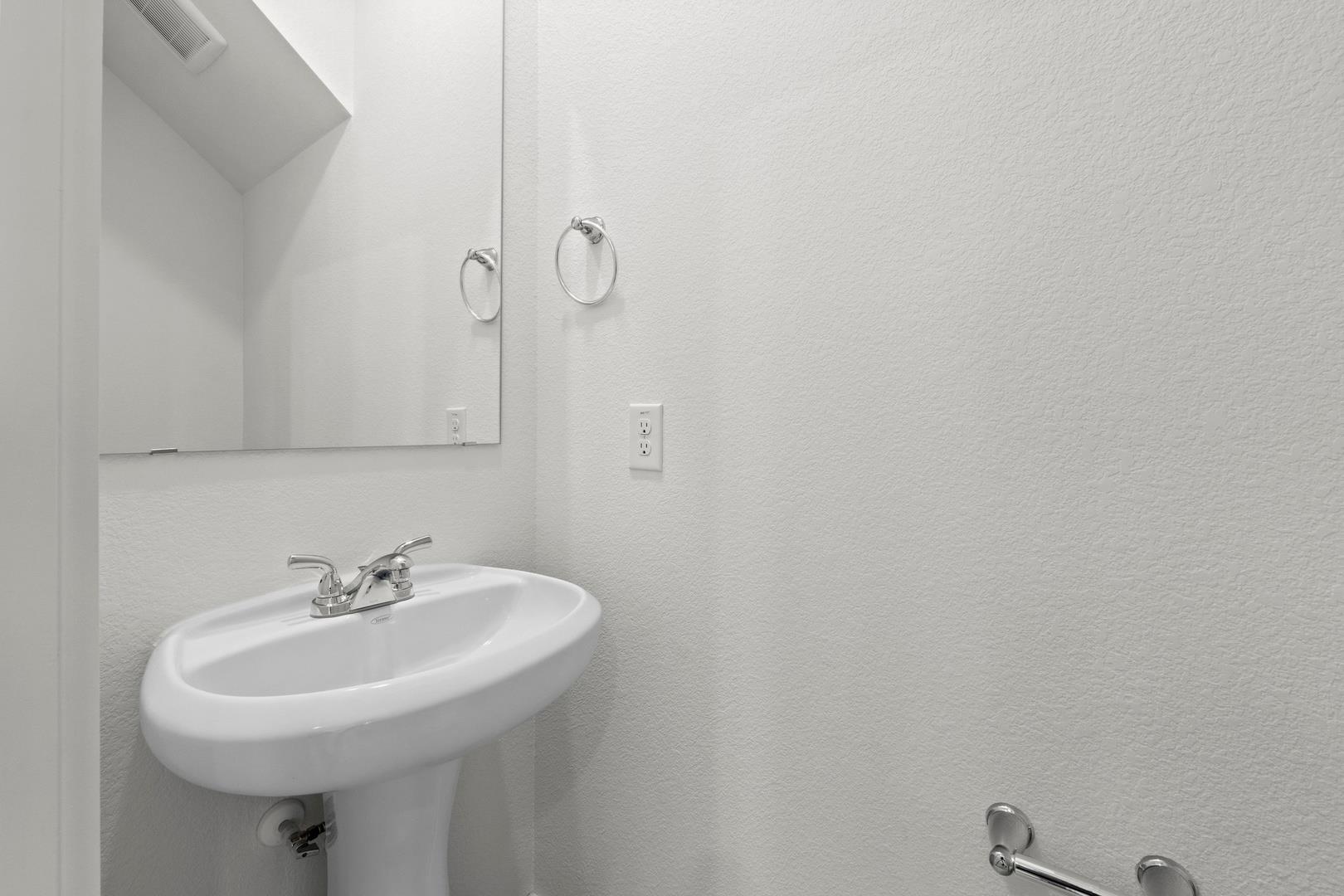 109 Mandeville Dr, Hutto, TX 78621