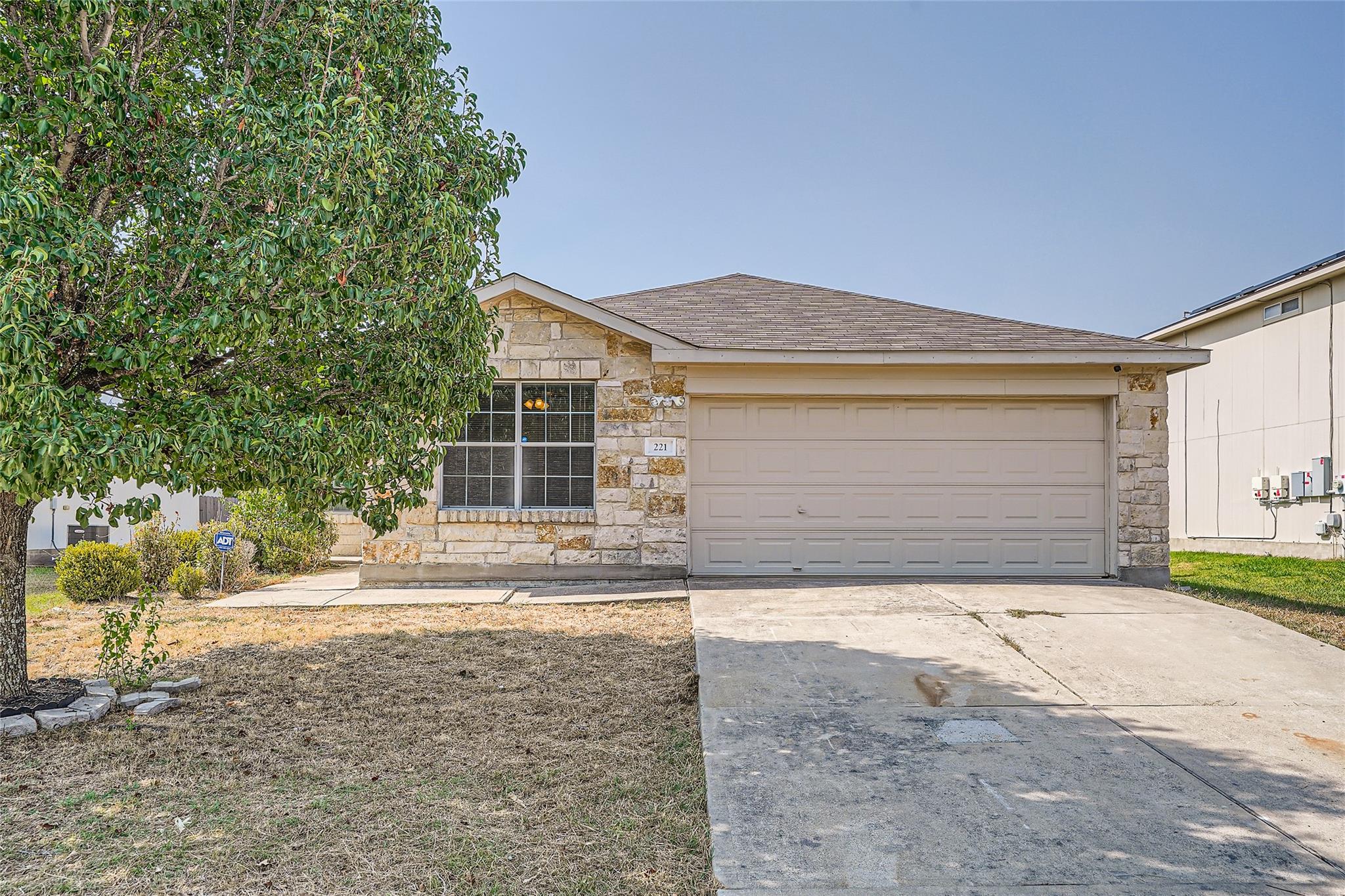 221 Almquist St, Hutto, TX 78634