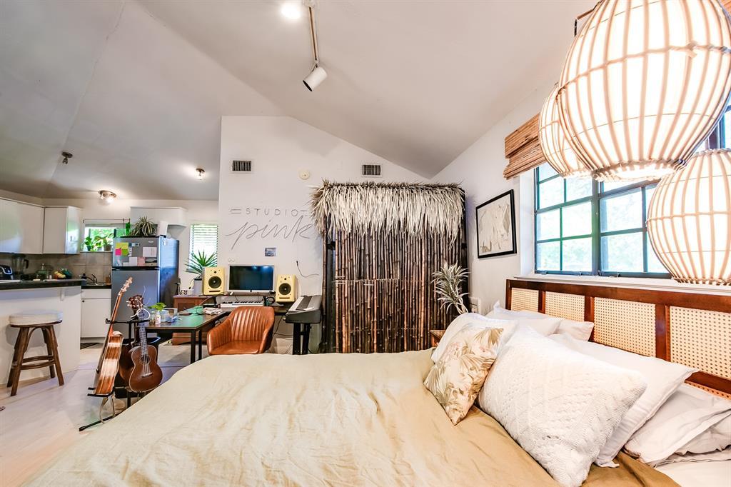 2400 Thornton Rd # B, Austin, TX 78704