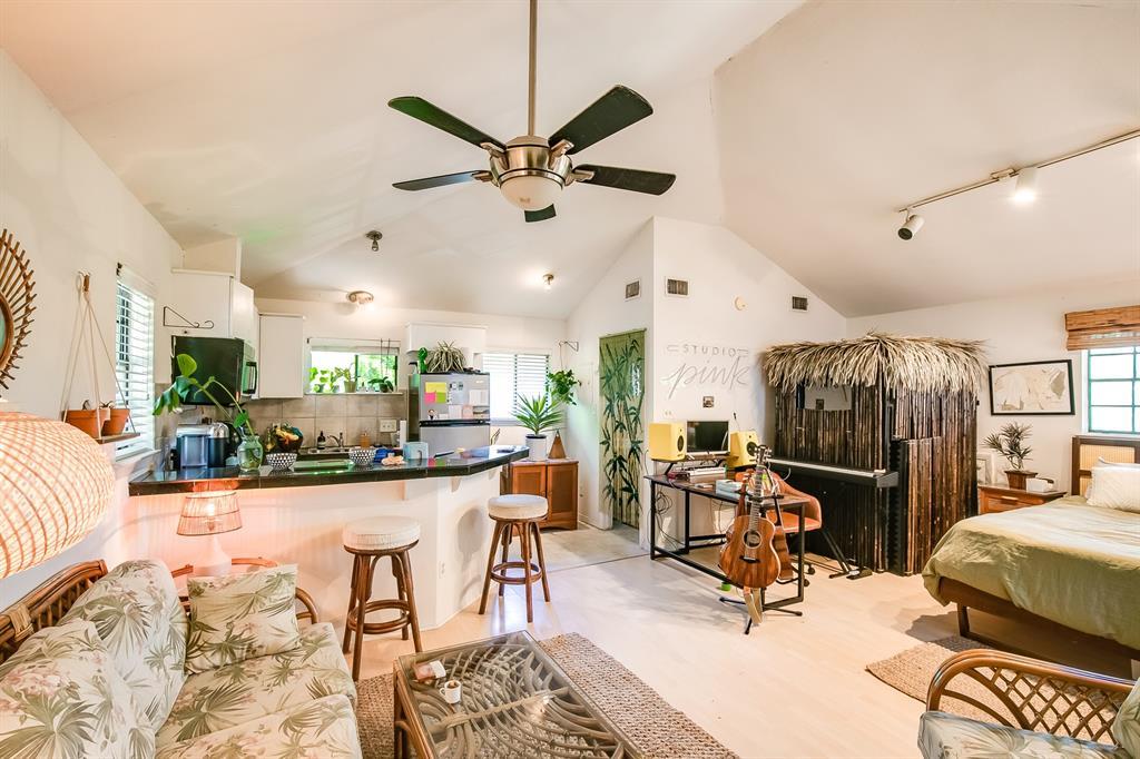 2400 Thornton Rd # B, Austin, TX 78704