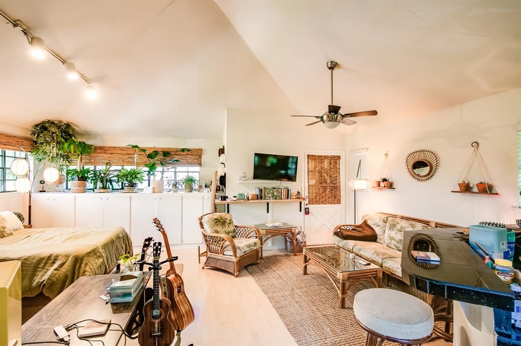 2400 Thornton Rd # B, Austin, TX 78704